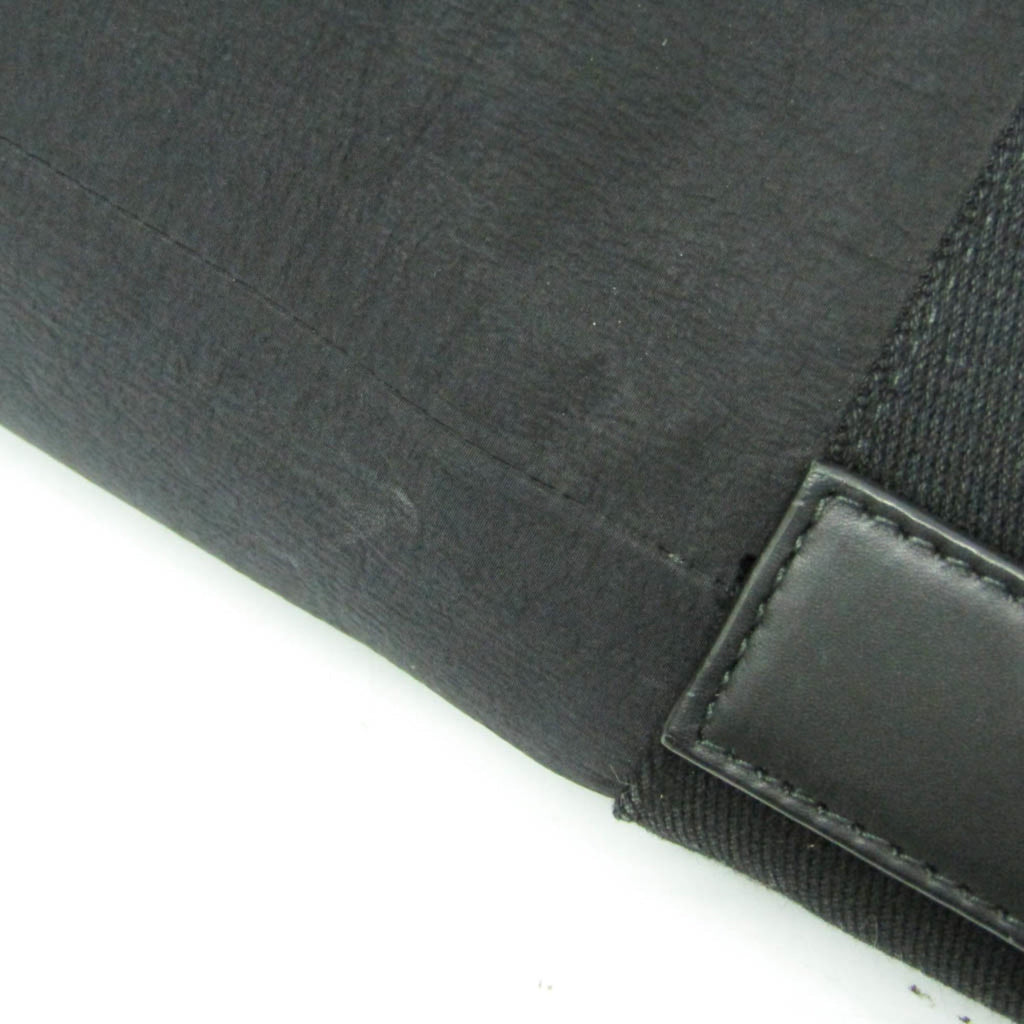 Bottega Veneta Bucket Messenger · Nylon