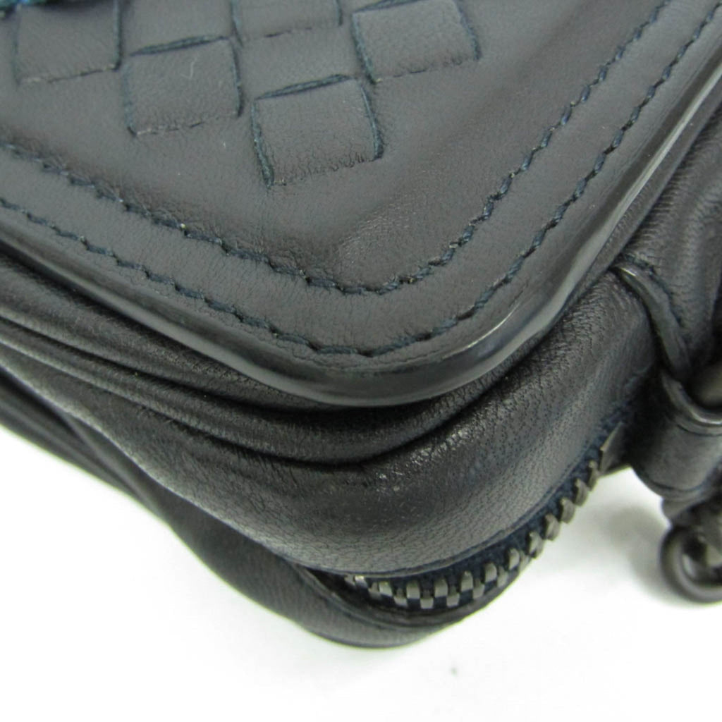 Bottega Veneta Intrecciato · Leather