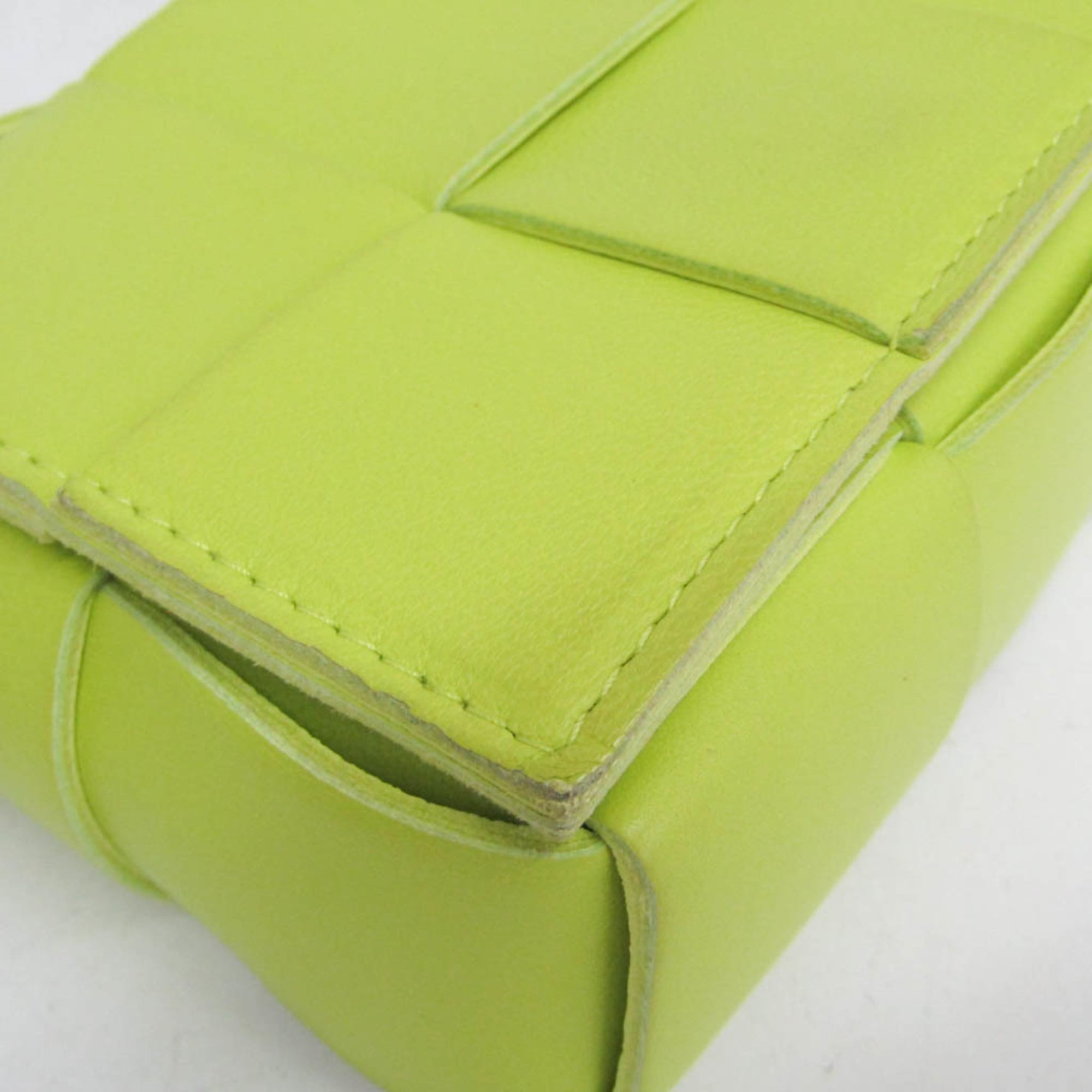 Bottega Veneta Intrecciato Cassette · Leather