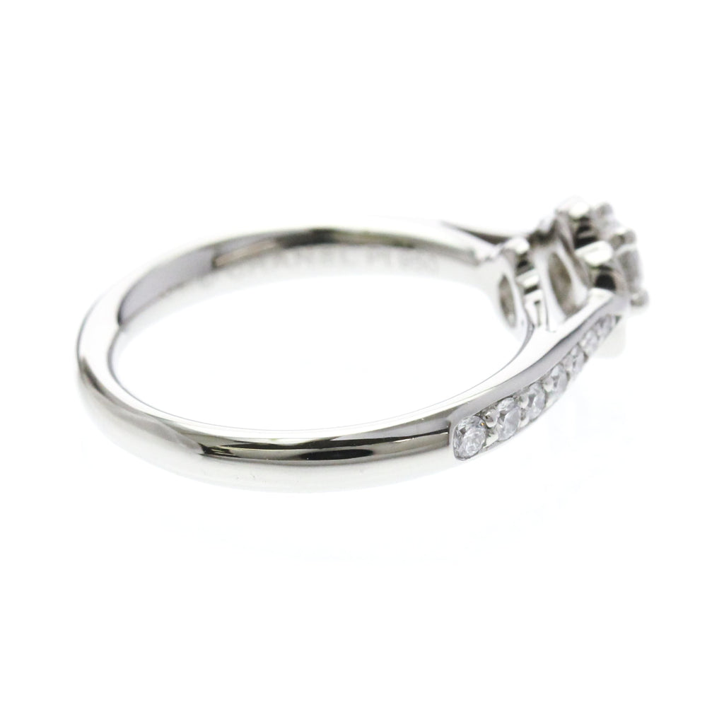 Chanel Camellia · Platinum · Diamond