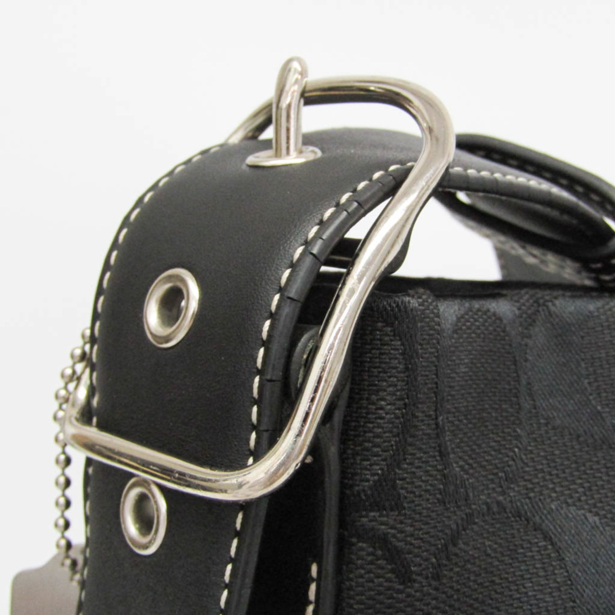 Coach Signature · Canvas & Leather