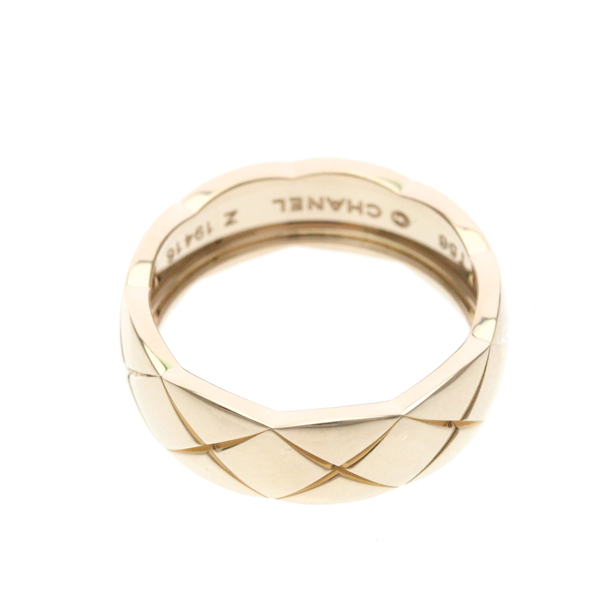 Chanel Coco Crush · Medium · Rose Gold