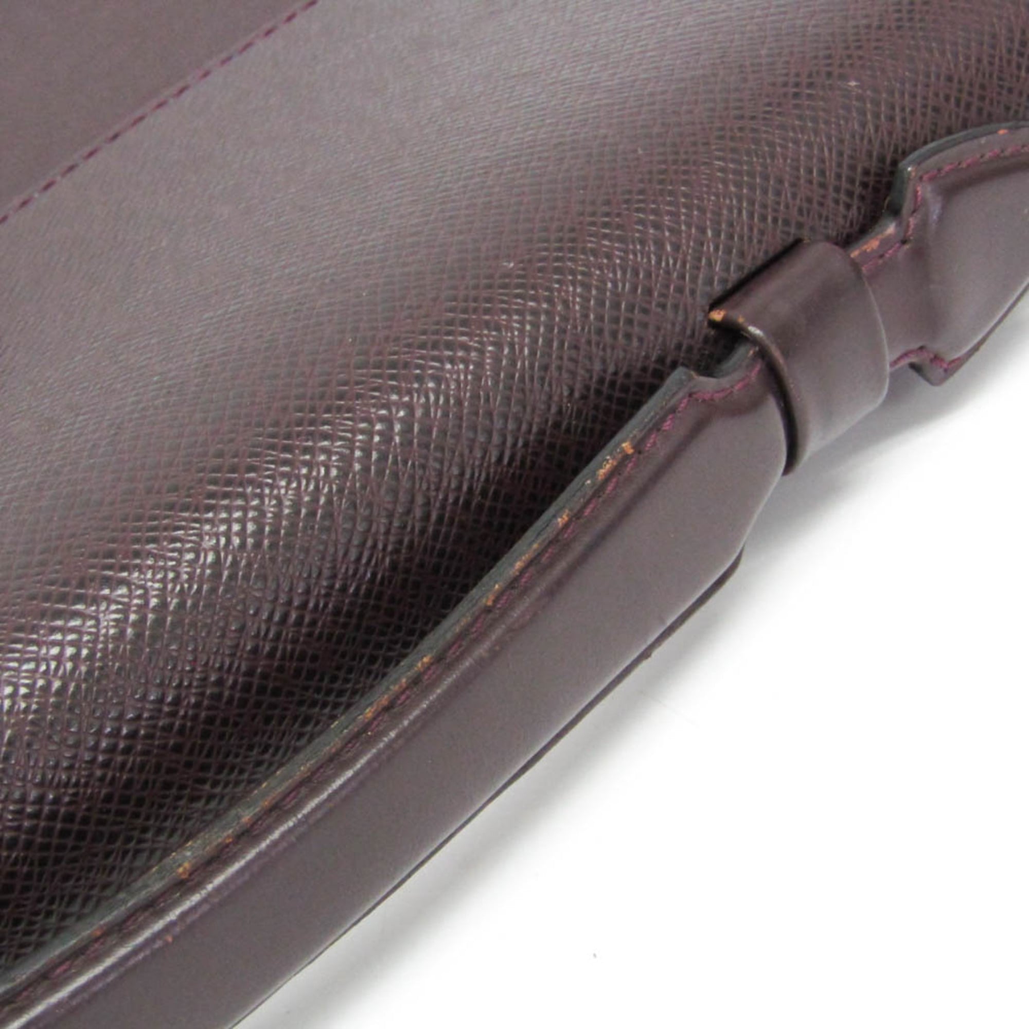 Louis Vuitton Serviette Clado · Taiga