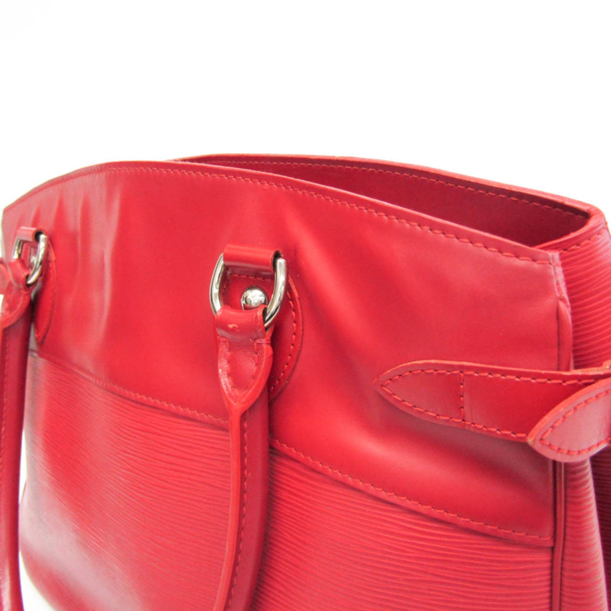 Louis Vuitton Passy GM · Epi Rouge