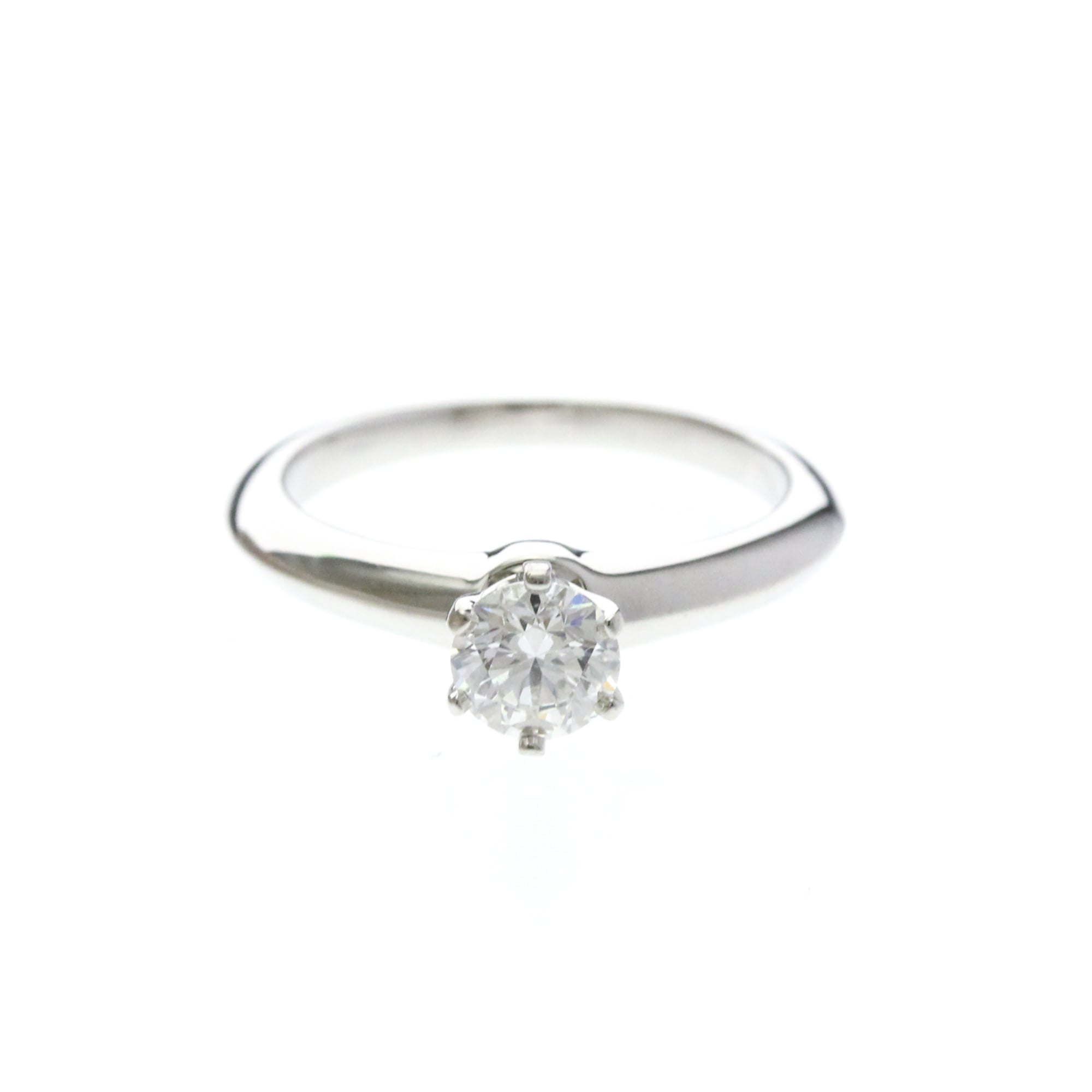 Tiffany Solitaire · Platinum · Diamond