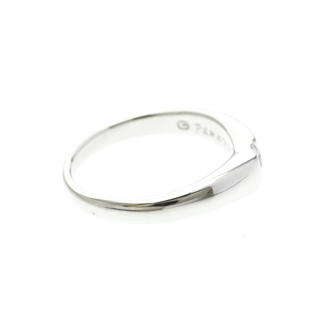 Tiffany Curved Band · Platinum · Diamond