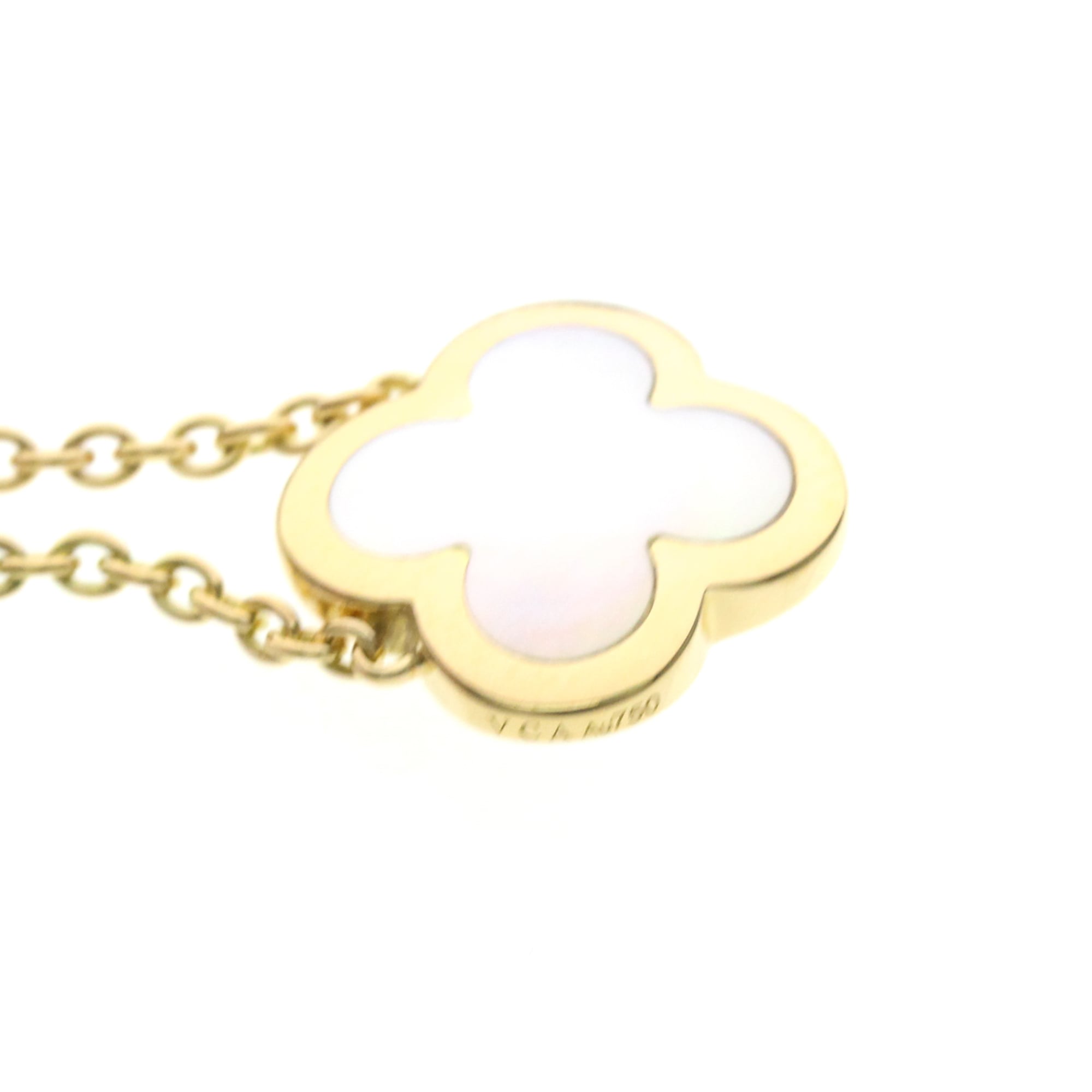 Van Cleef & Arpels Pure Alhambra · Mother of Pearl