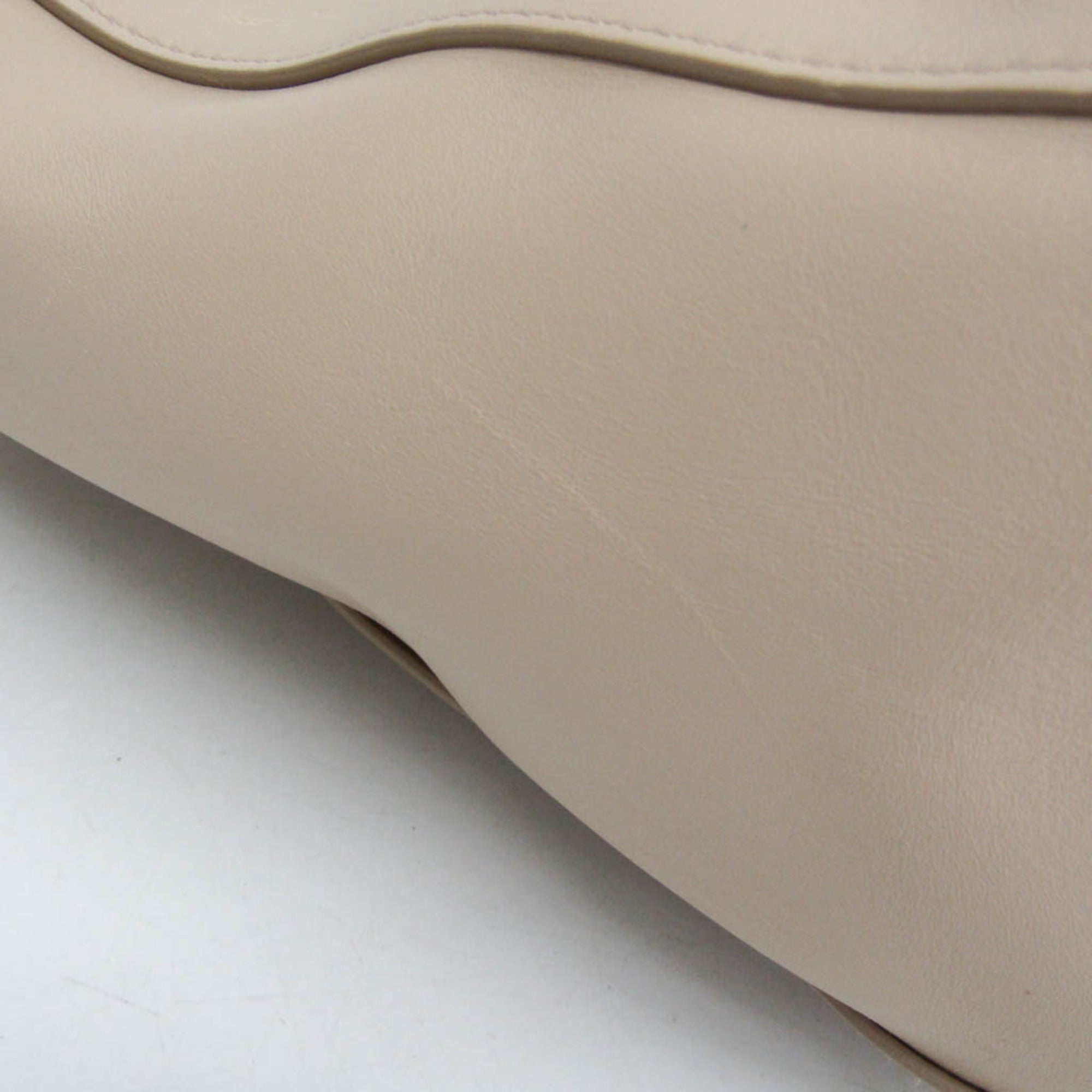Salvatore Ferragamo Gancini · Leather