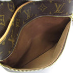 Louis Vuitton Pochette Valmy · Monogram