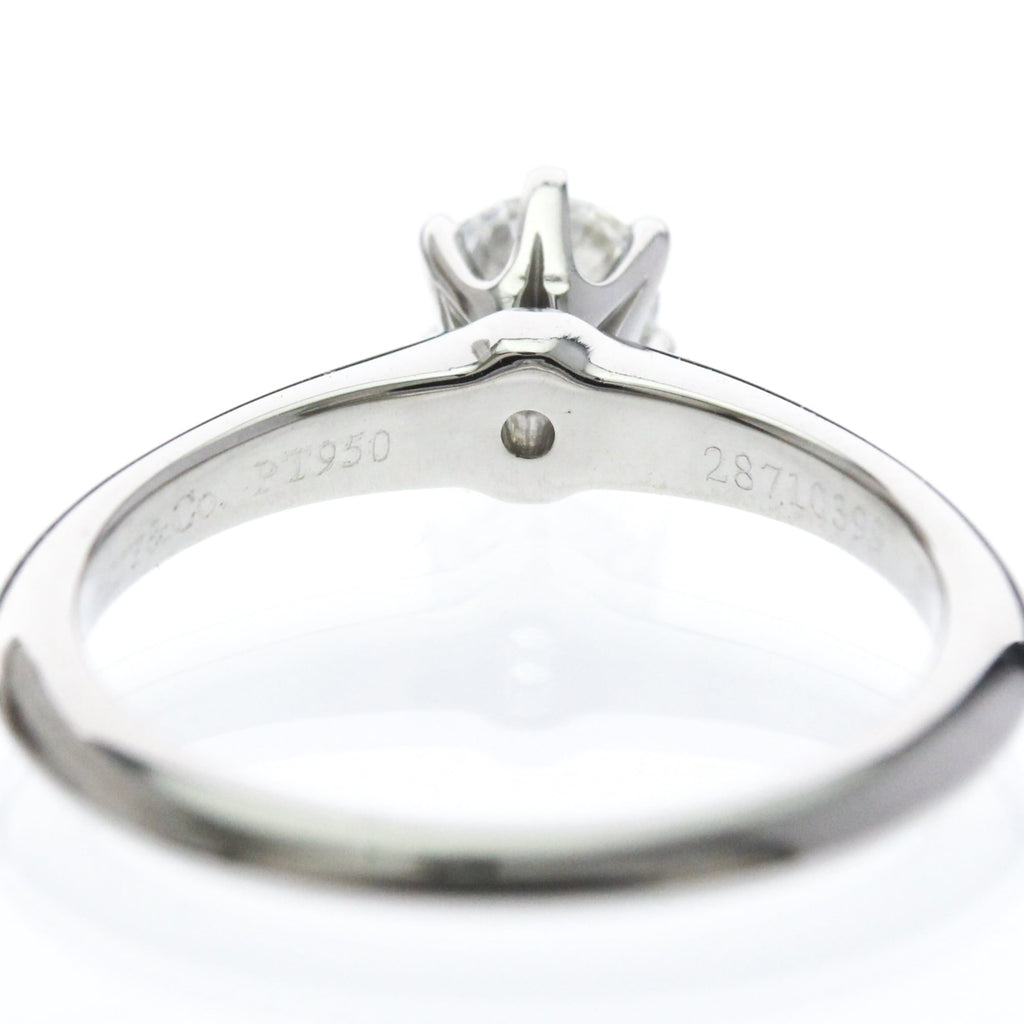 Tiffany Classic Solitaire · Platinum · Diamond