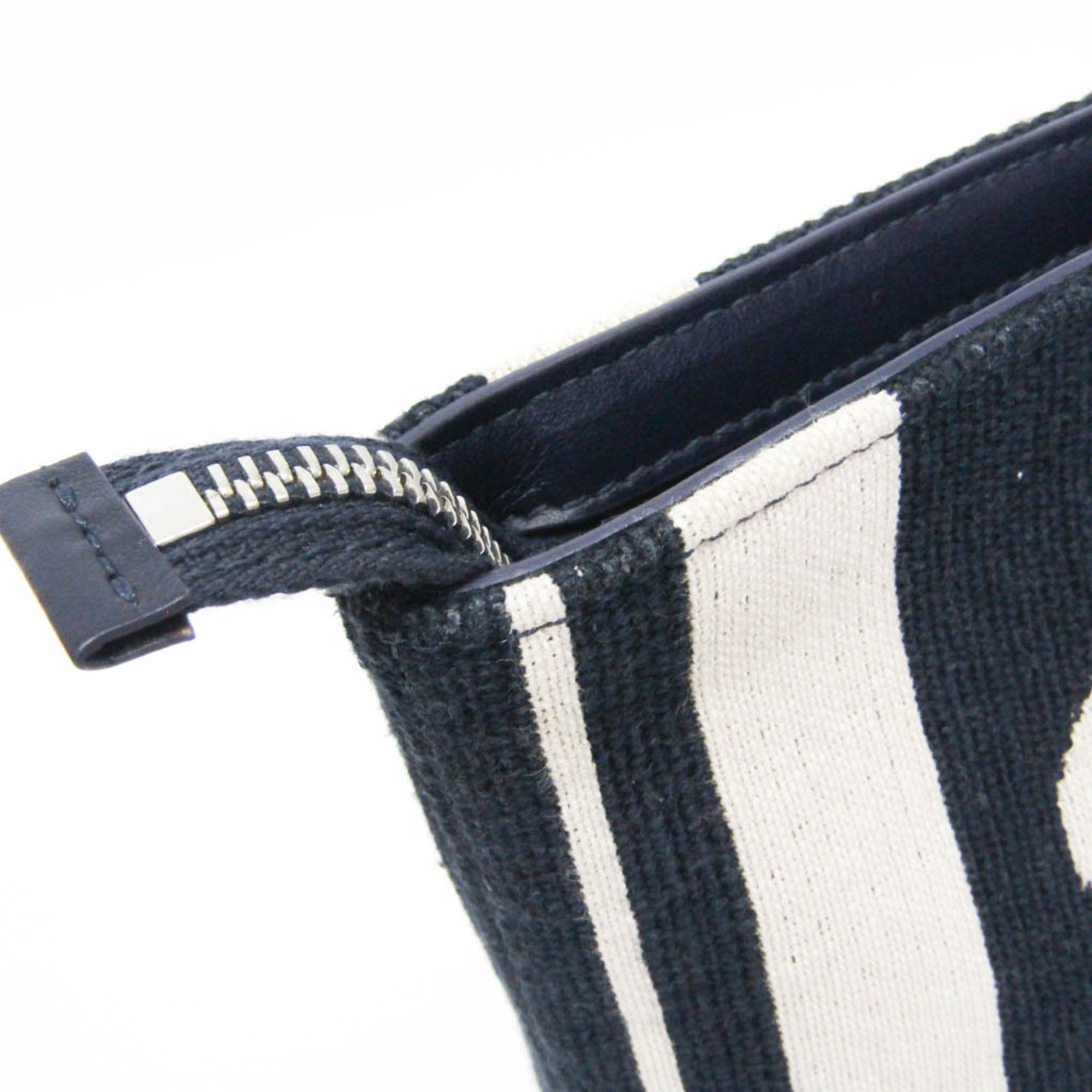 Salvatore Ferragamo Logo · Leather Pouch