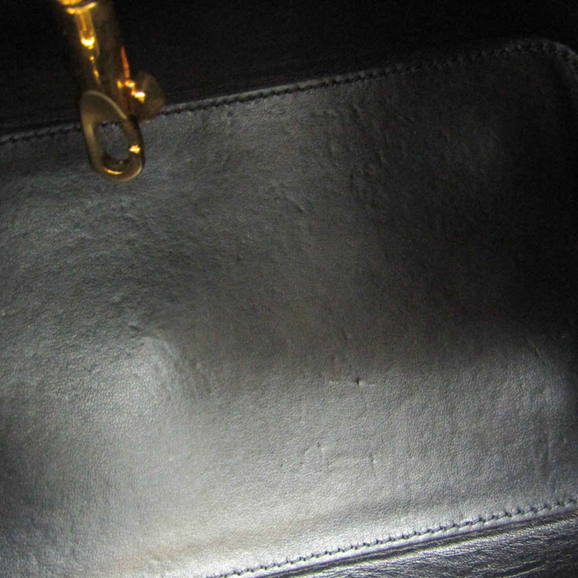 Valentino Garavani V Logo Escape · Leather