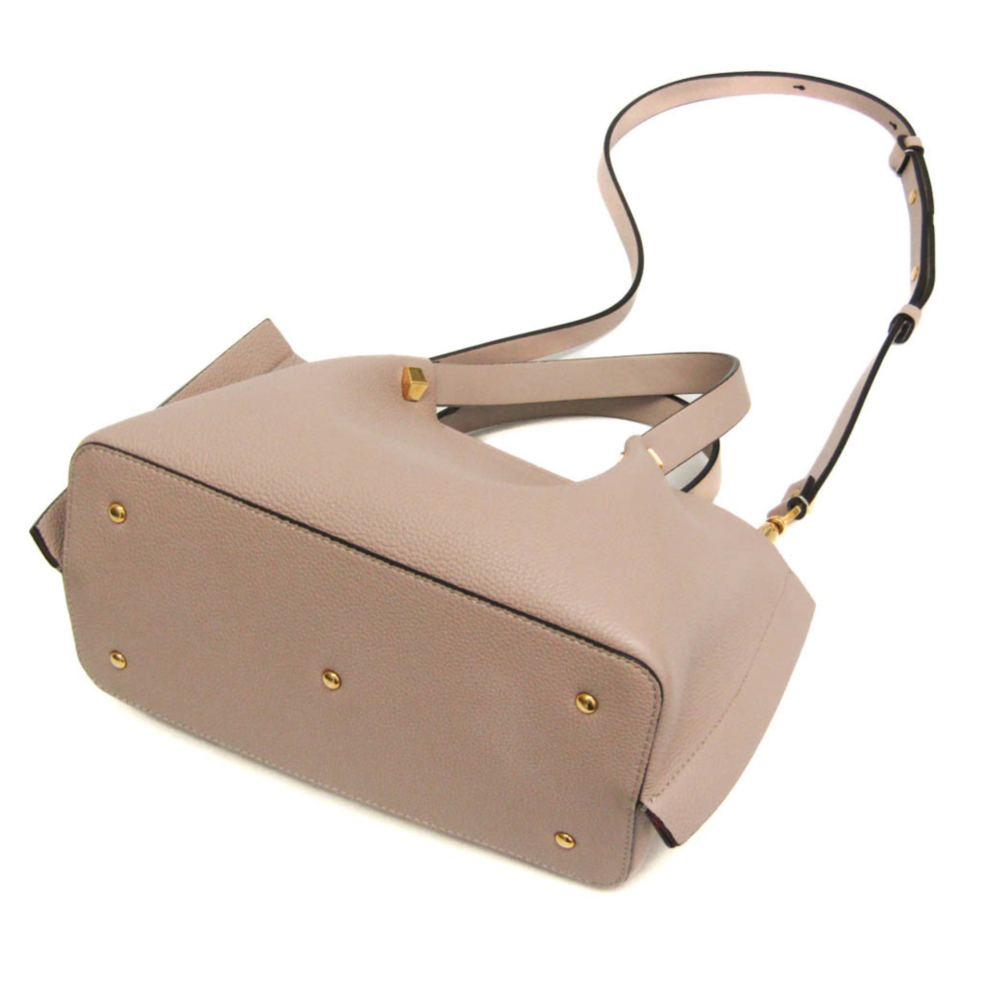 Valentino Garavani V Logo Escape · Leather