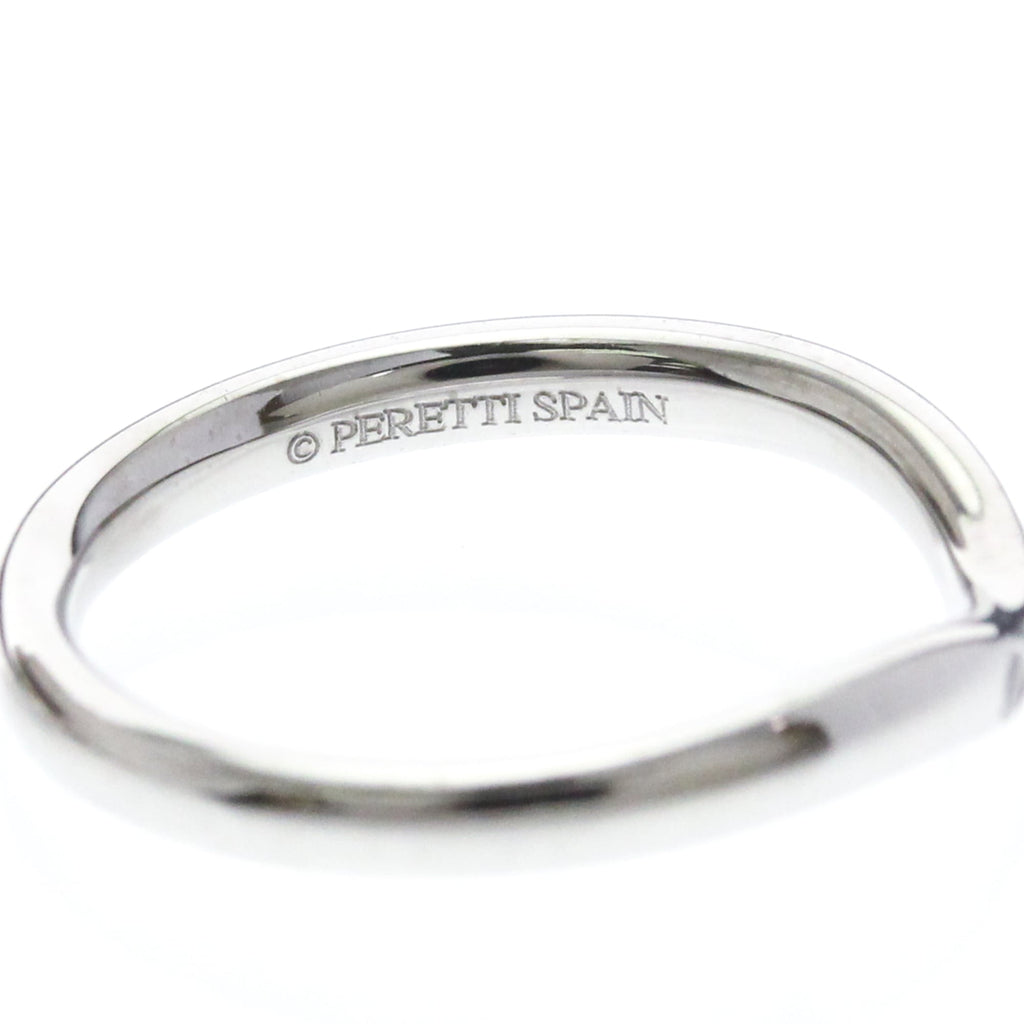 Tiffany Curved Band · Platinum · Diamonds