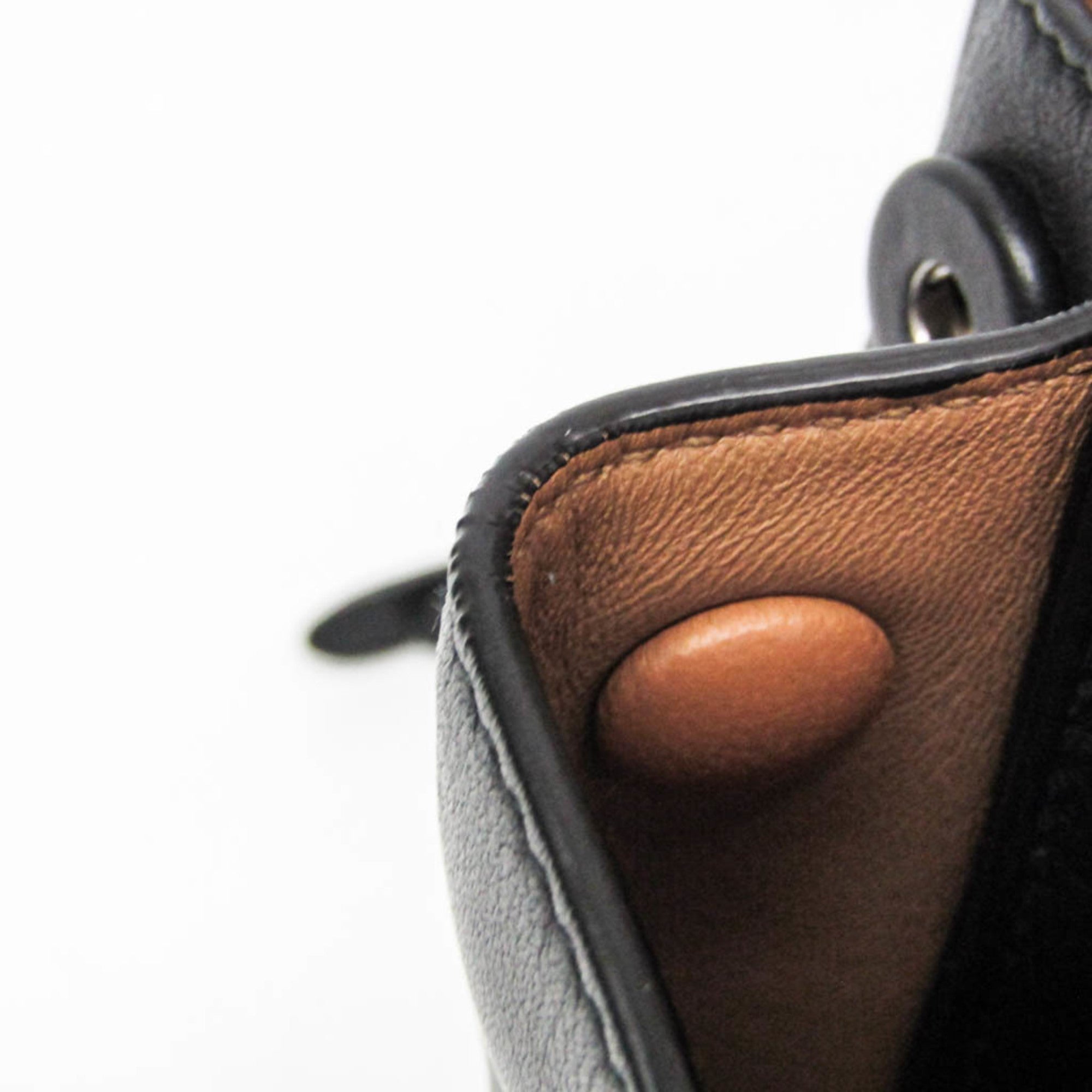 Prada Double Flap · Chain Shoulder