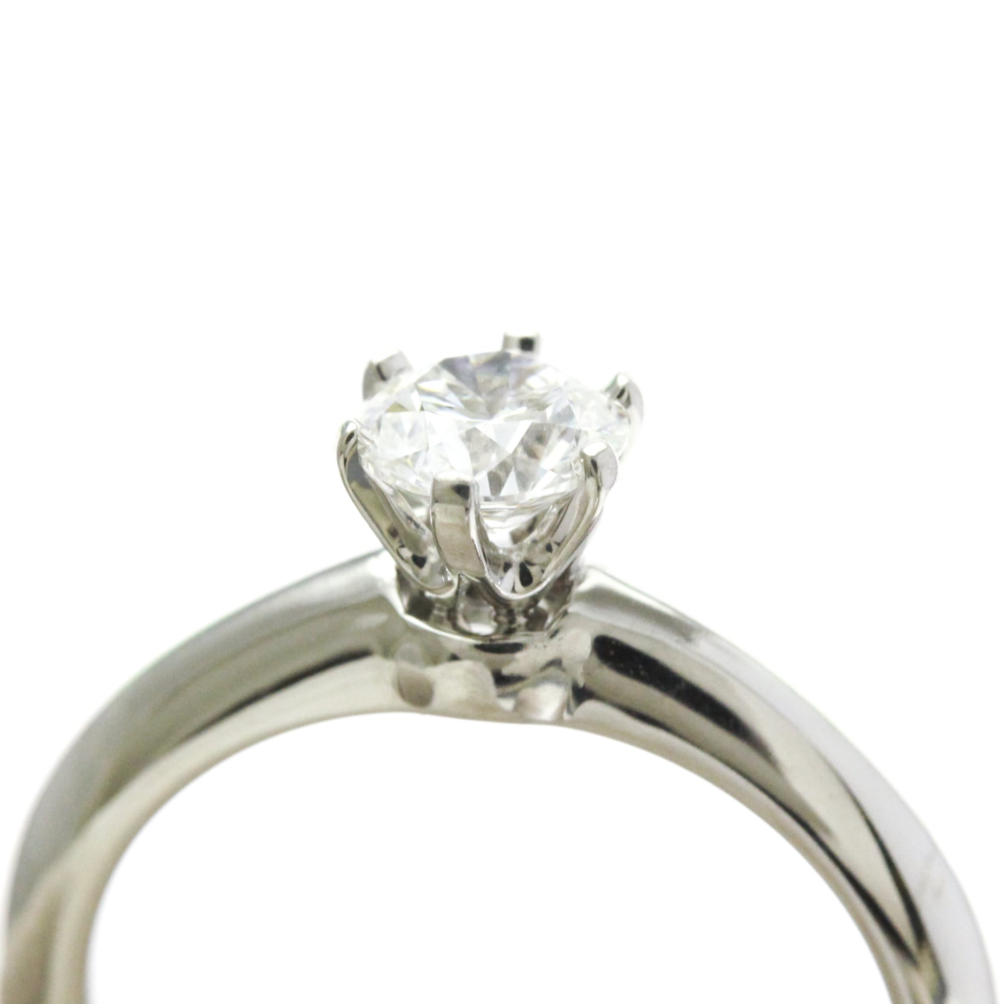Tiffany Solitaire · Platinum · Diamond