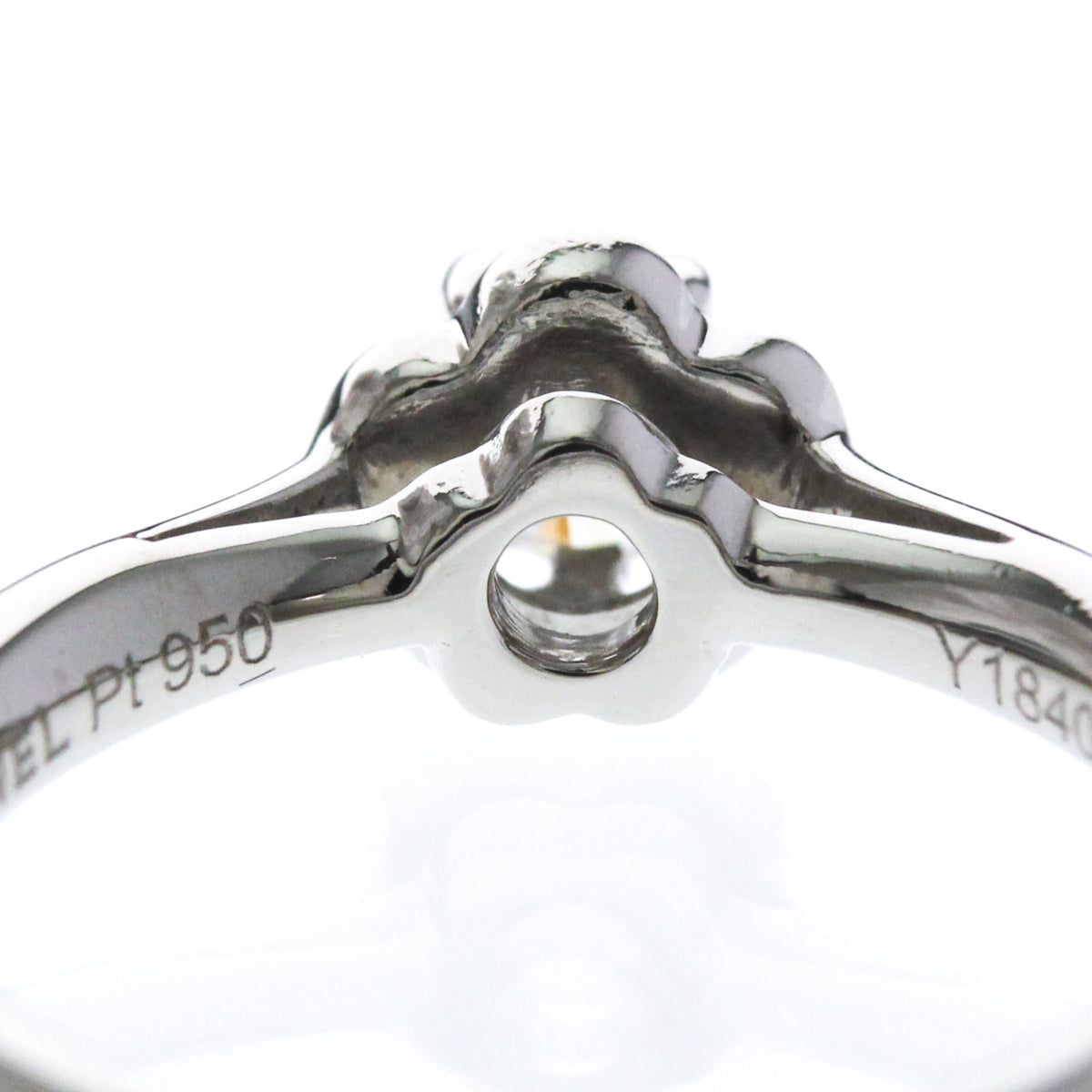 Chanel Camellia · Platinum · Diamond