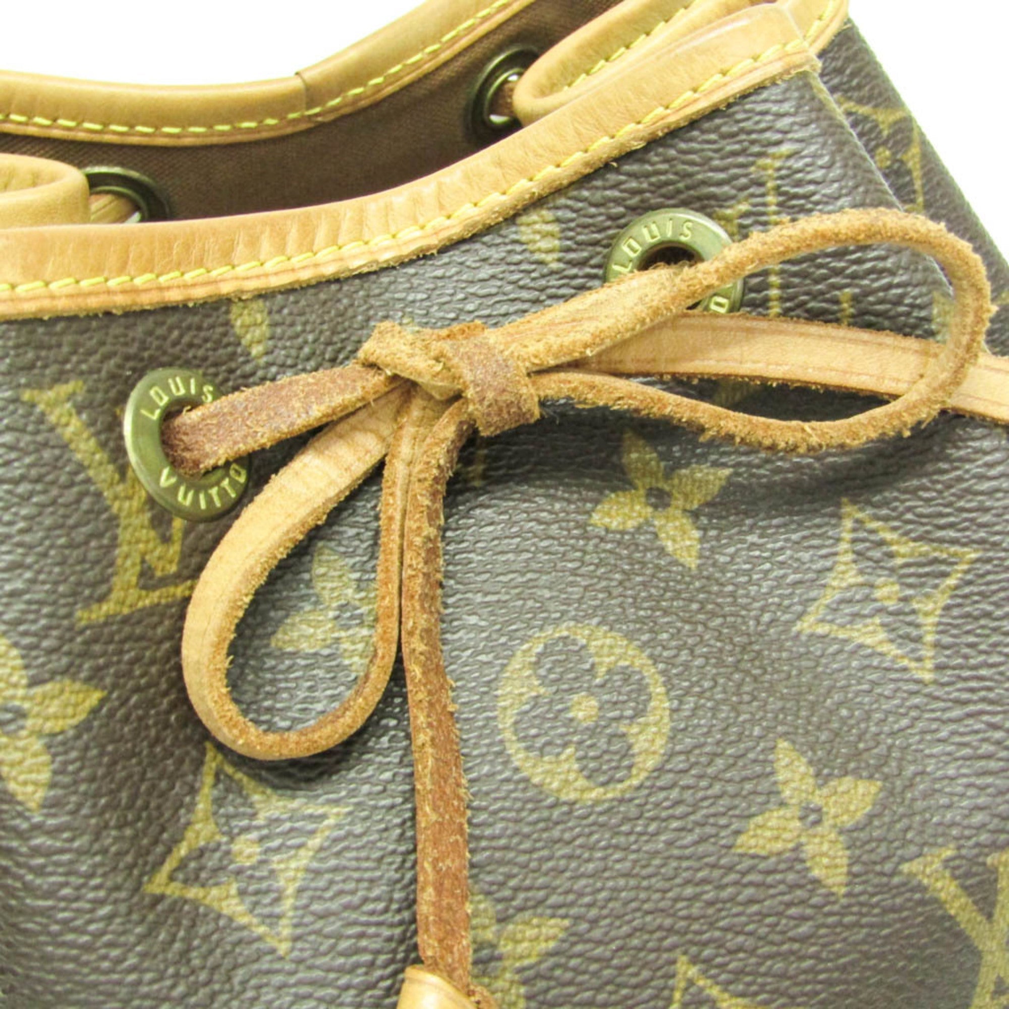 Louis Vuitton Montsouris MM · Monogram
