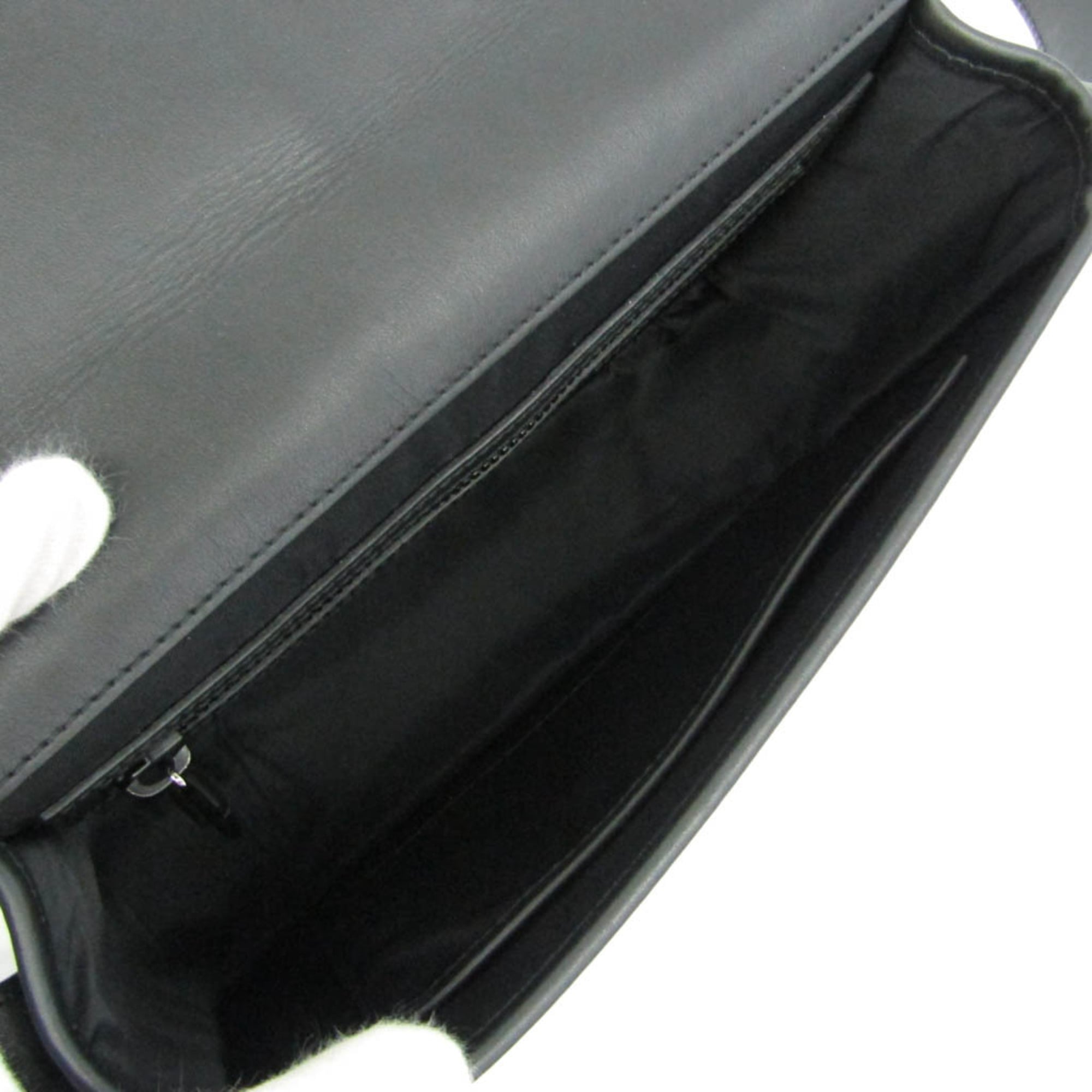 Burberry Universal Passport · Leather