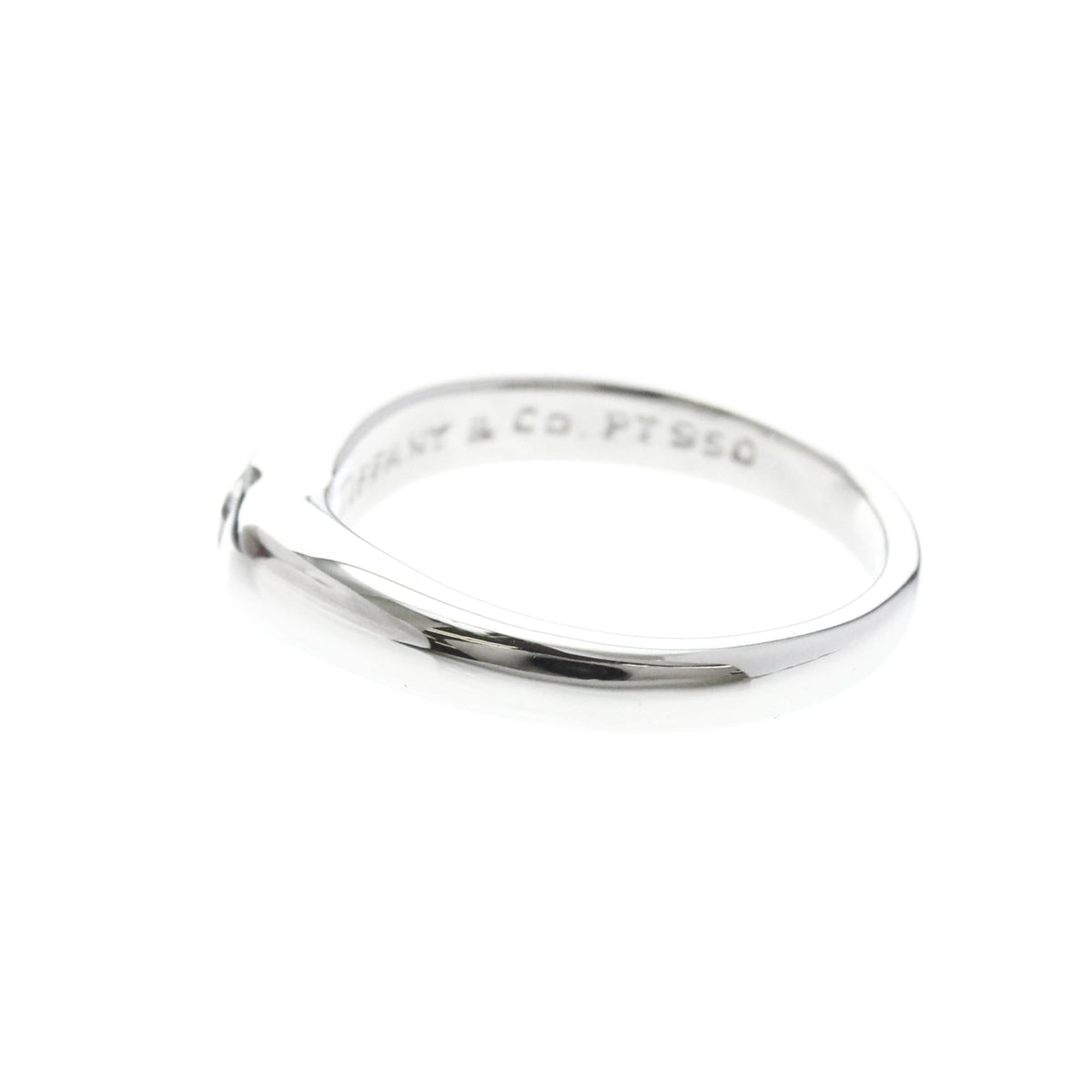 Tiffany Curved Band · Platinum · Diamond