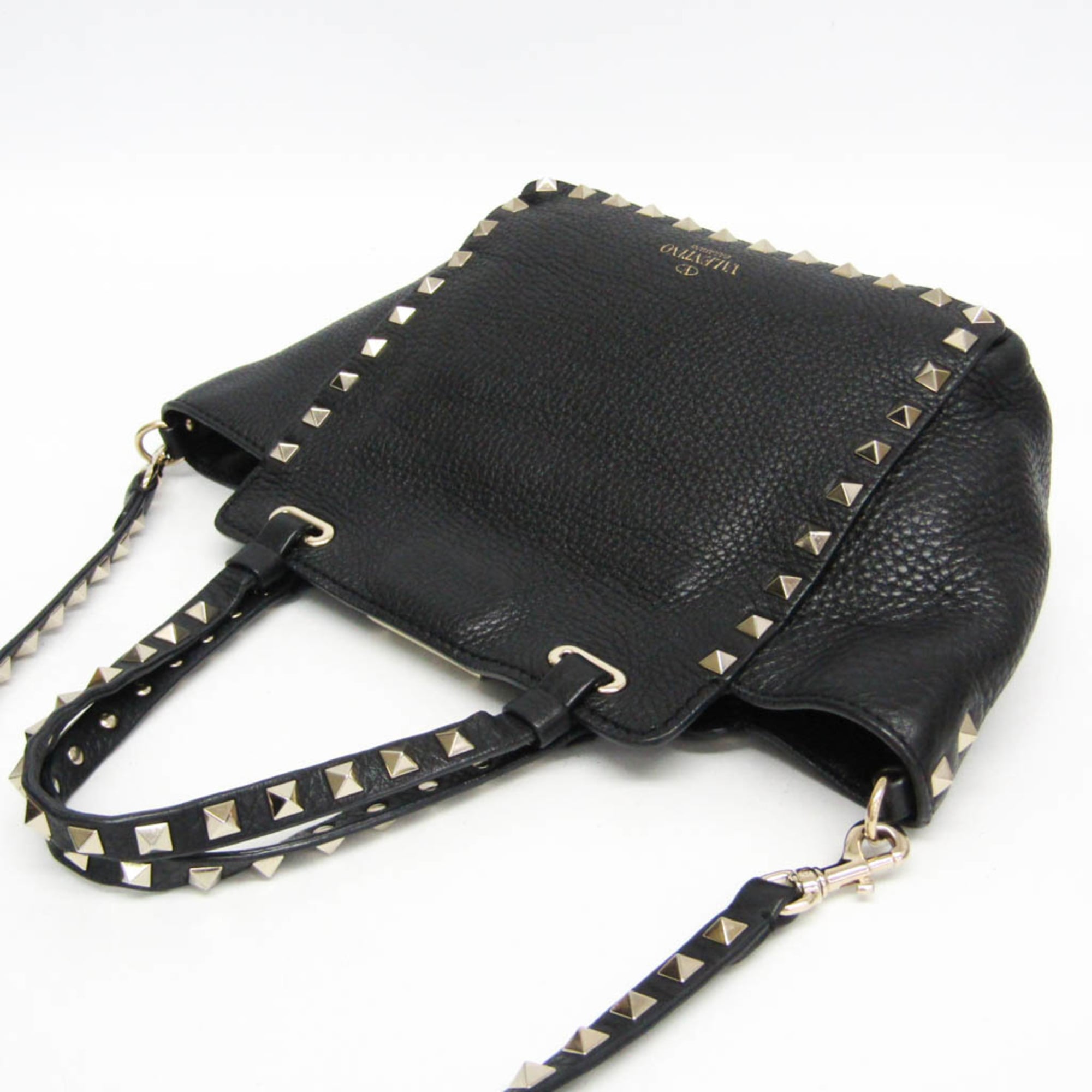 Valentino Garavani Lock Studs · Leather