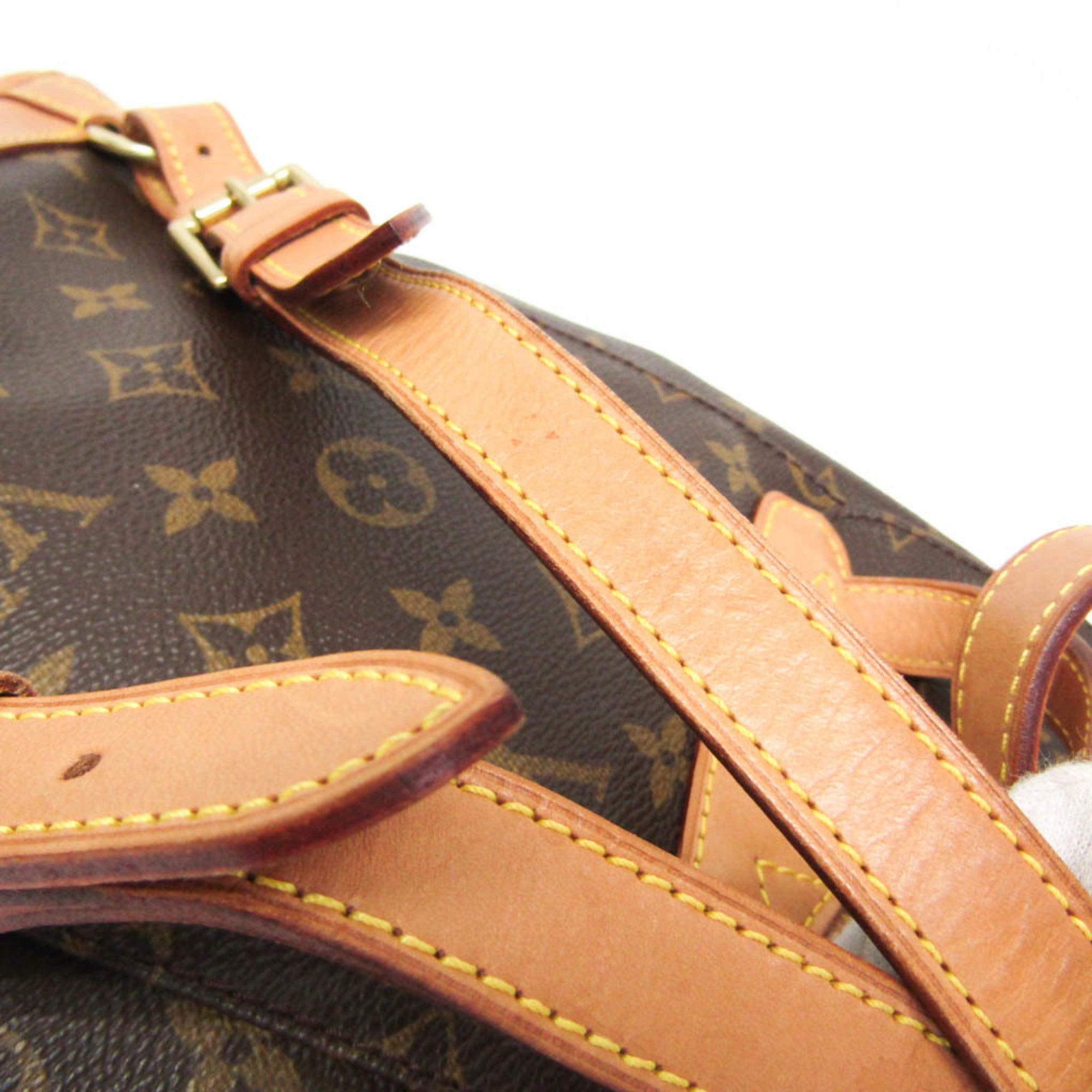 Louis Vuitton Montsouris MM · Monogram