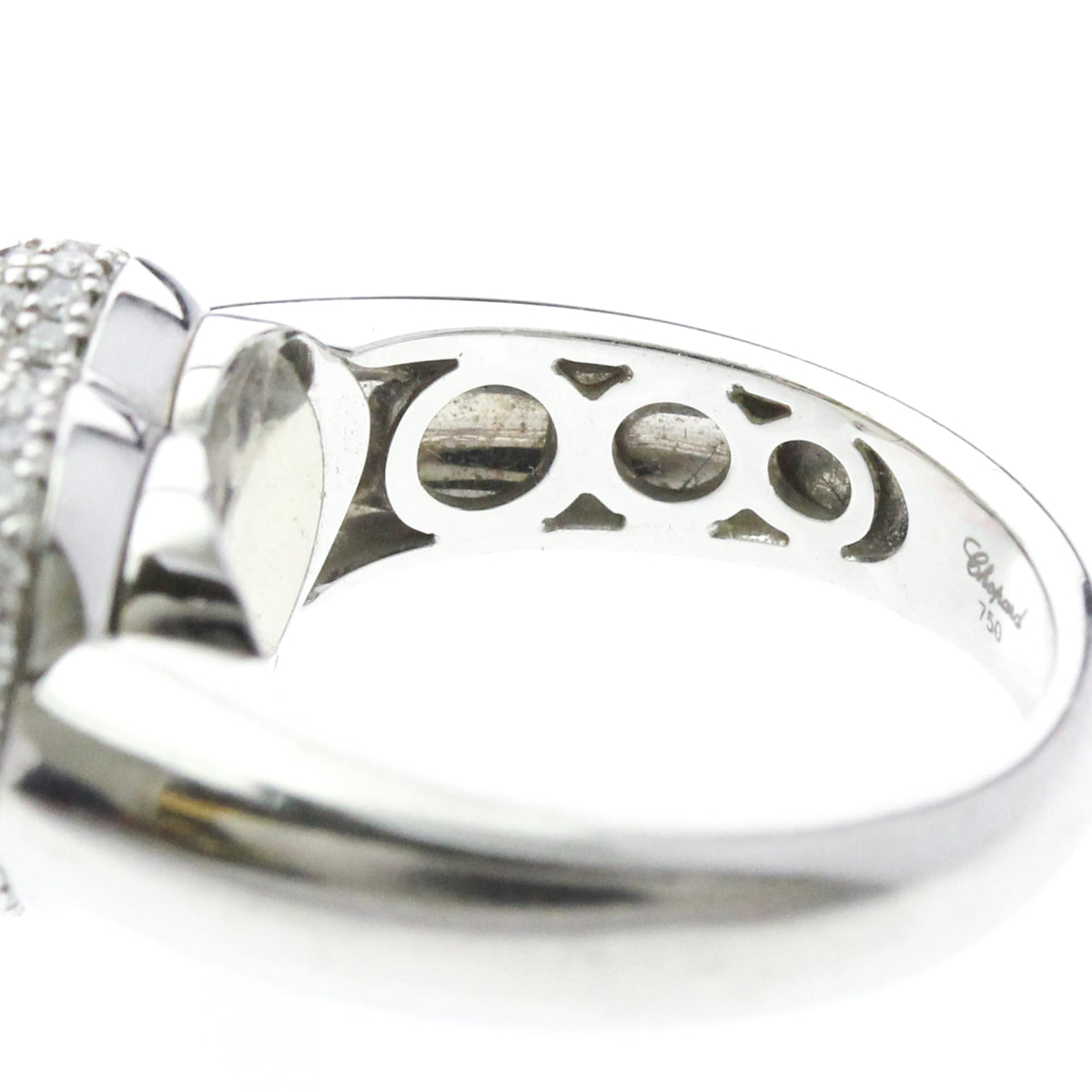 Chopard Happy Diamonds · 18K White Gold