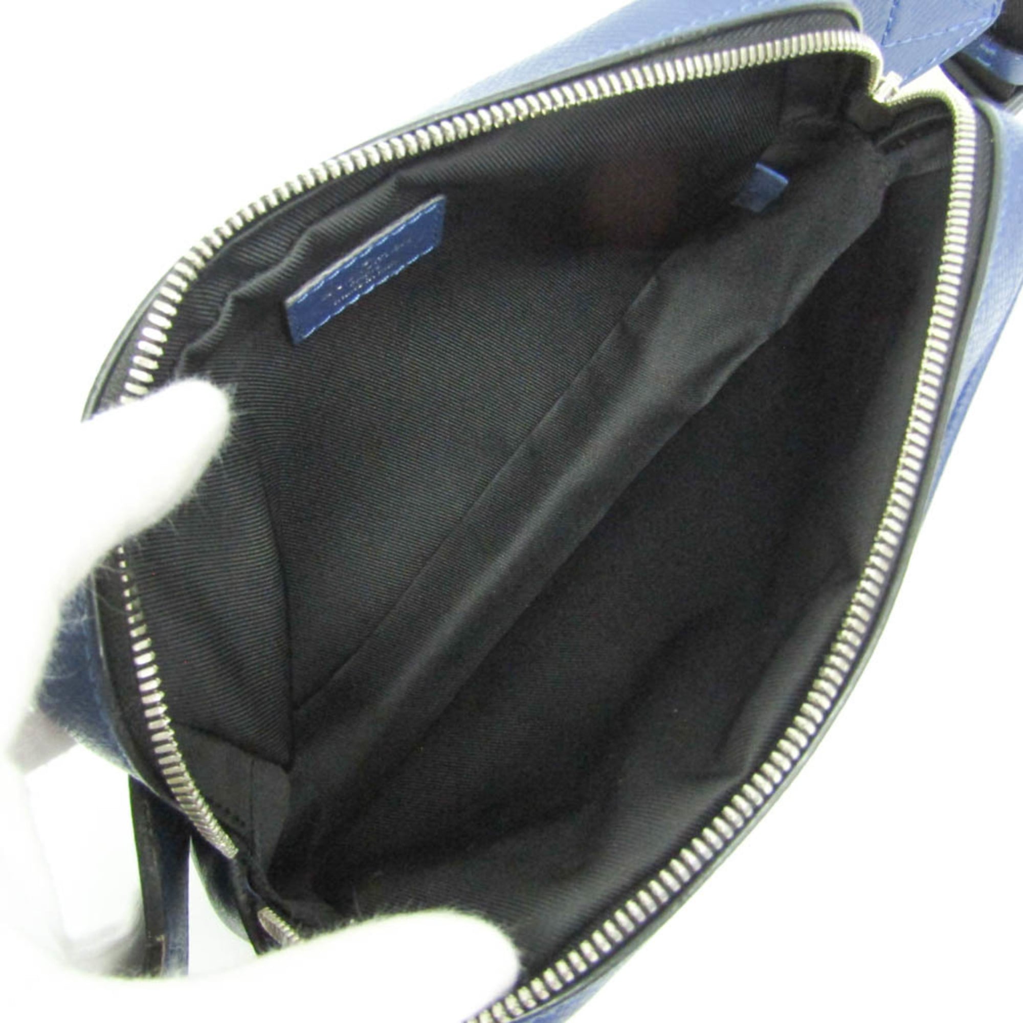 Louis Vuitton Taiga Bumbag Outdoor