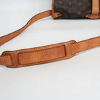 Louis Vuitton Saumur 35 · Monogram