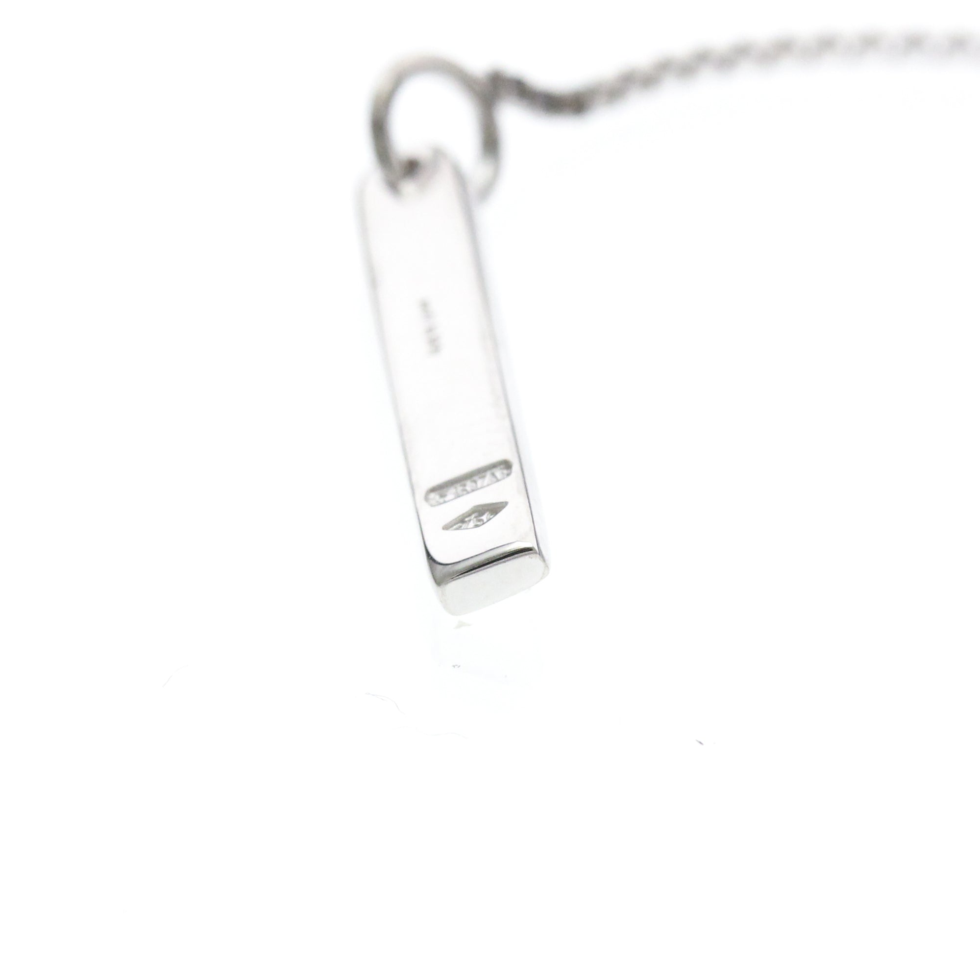 Gucci Lariat · 18K White Gold