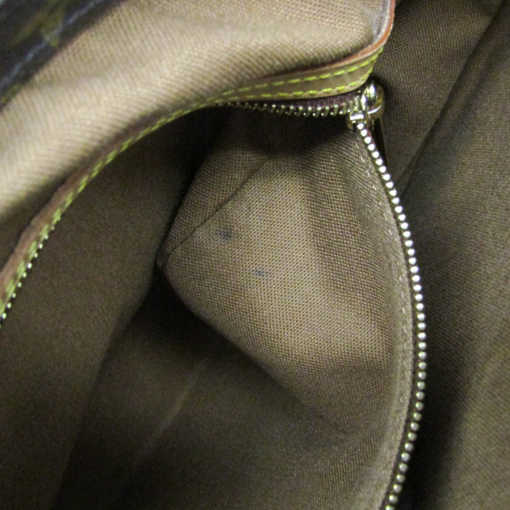 Louis Vuitton Kabamezo · Monogram