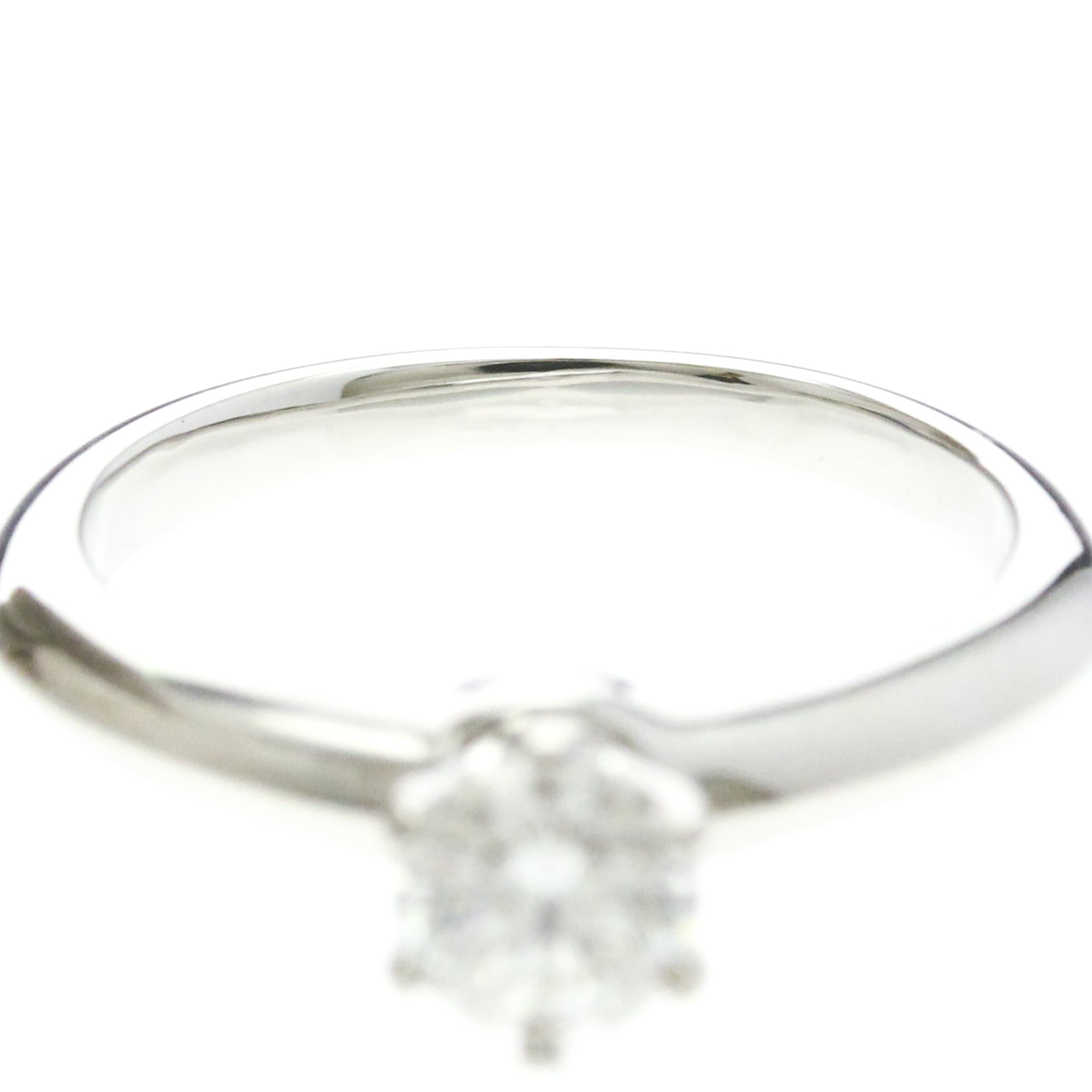 Tiffany Solitaire · Platinum · Diamond