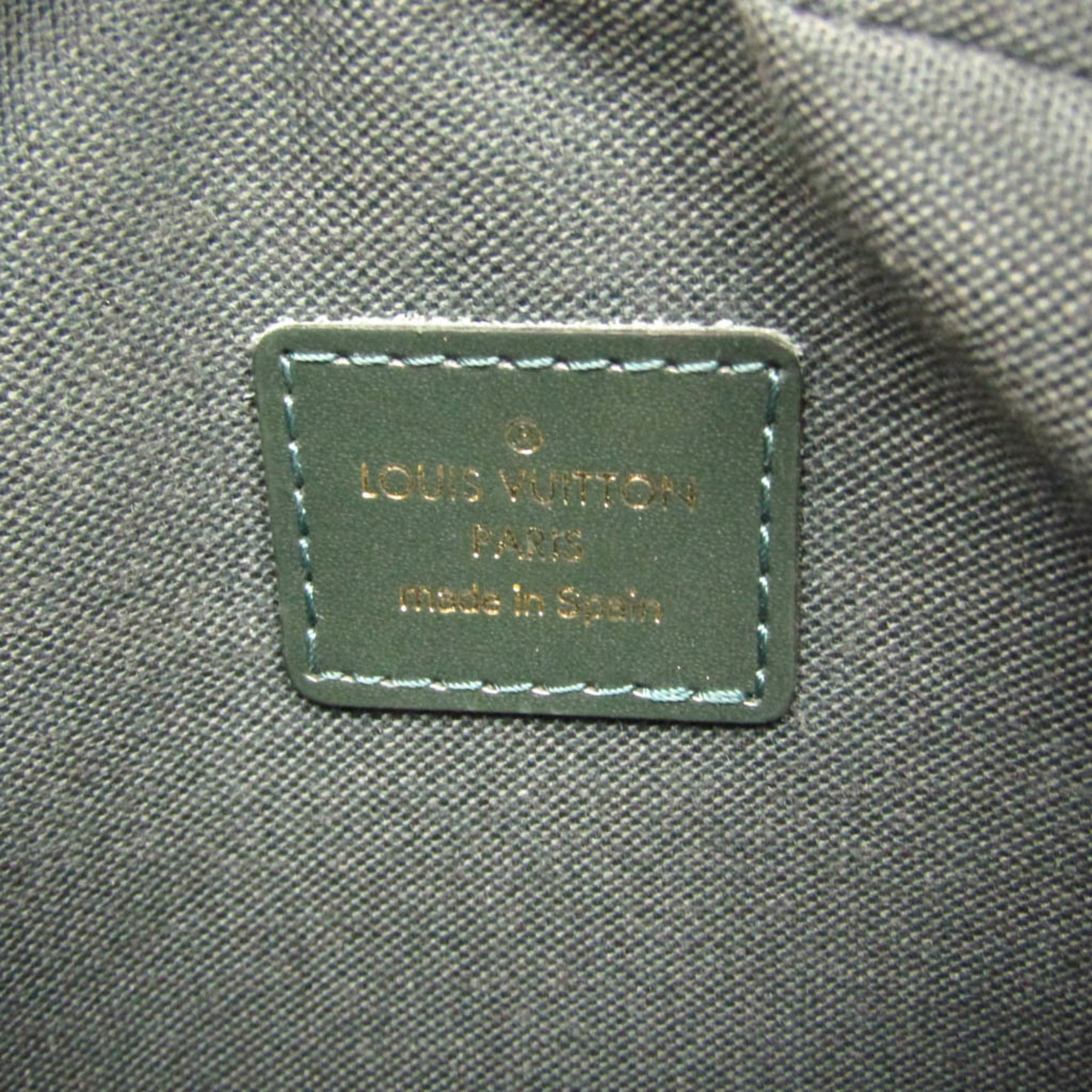 Louis Vuitton Pochette Kaluga · Taiga Episea