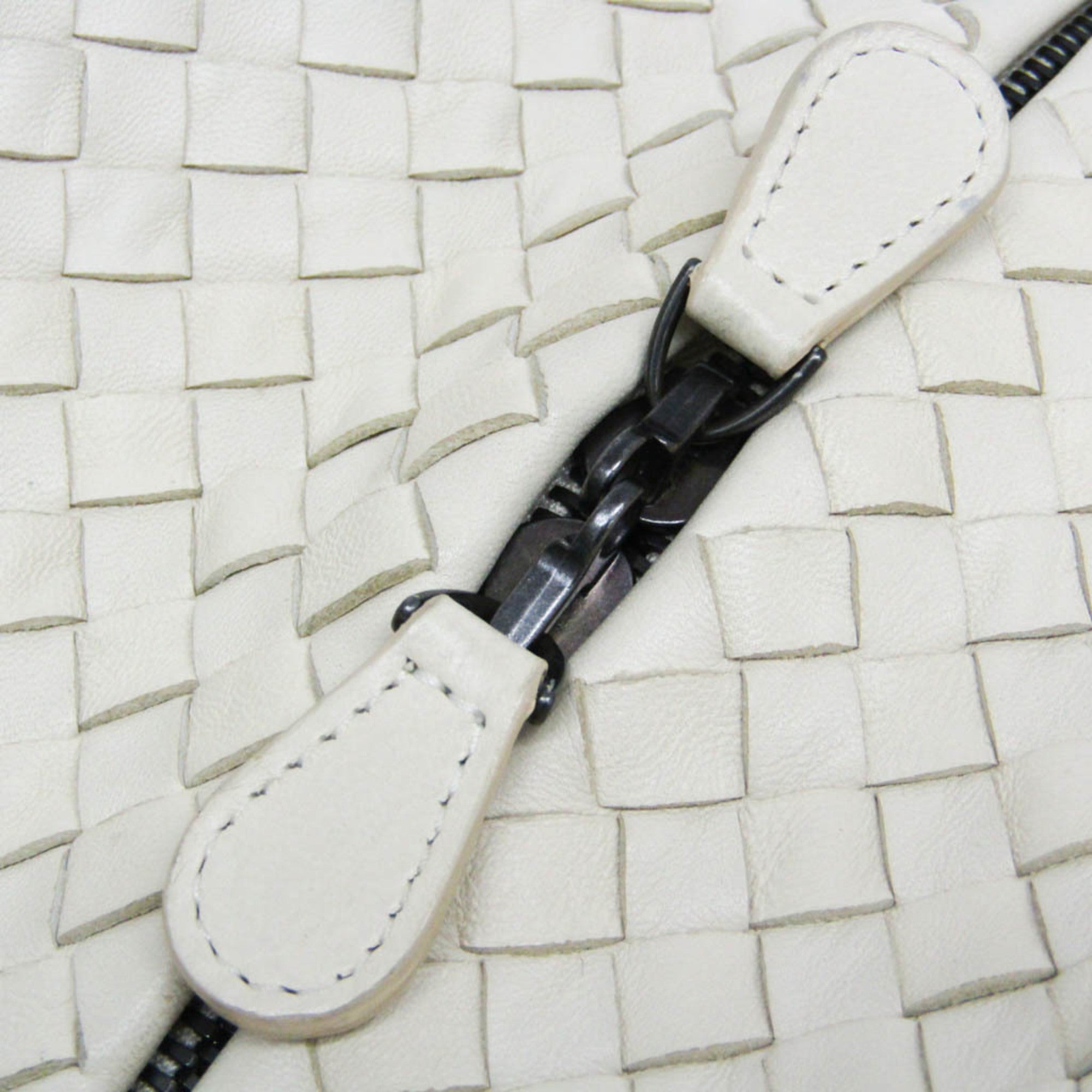 Bottega Veneta Intrecciato · Shoulder Bag