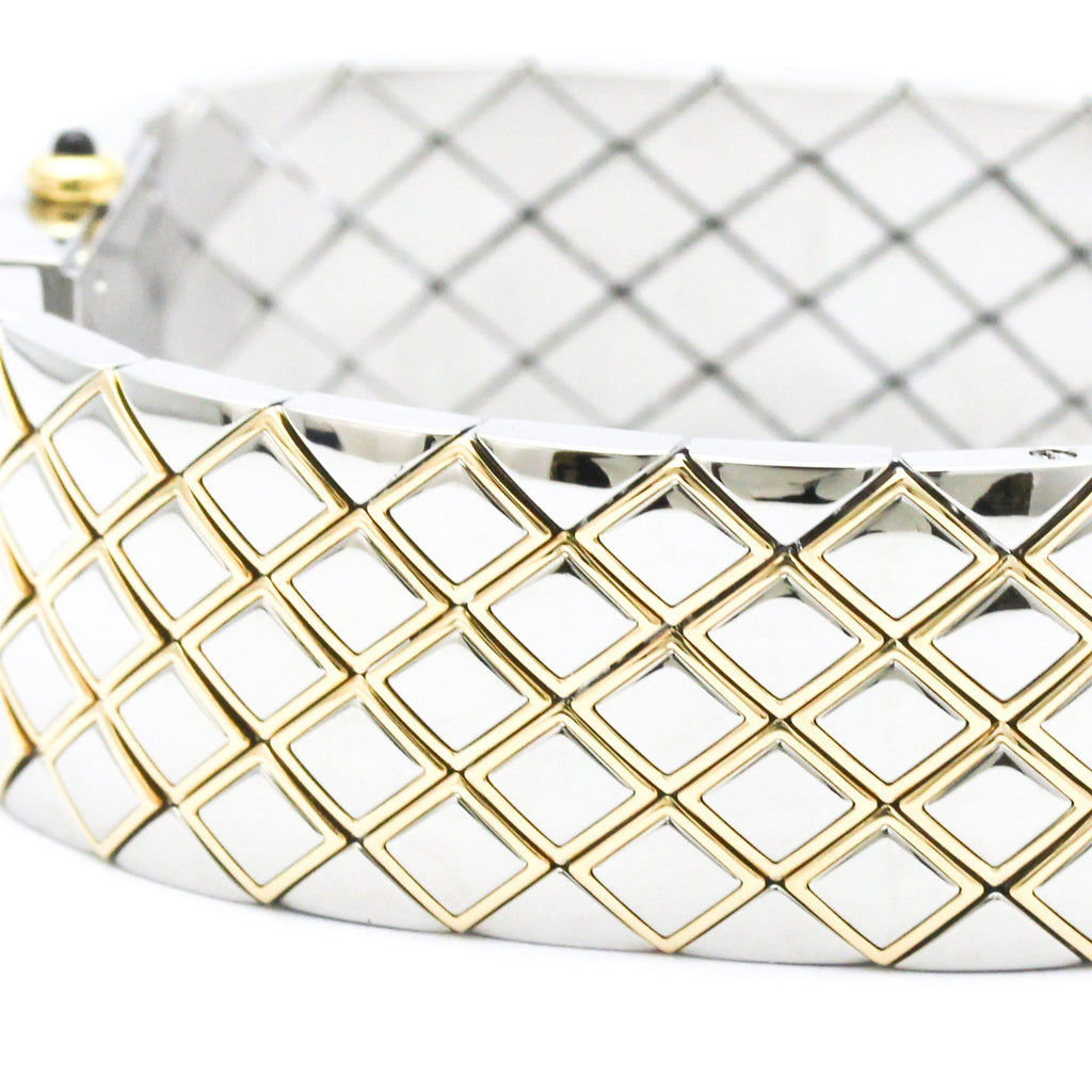 Chanel Matelasse · 18K Yellow Gold · Steel