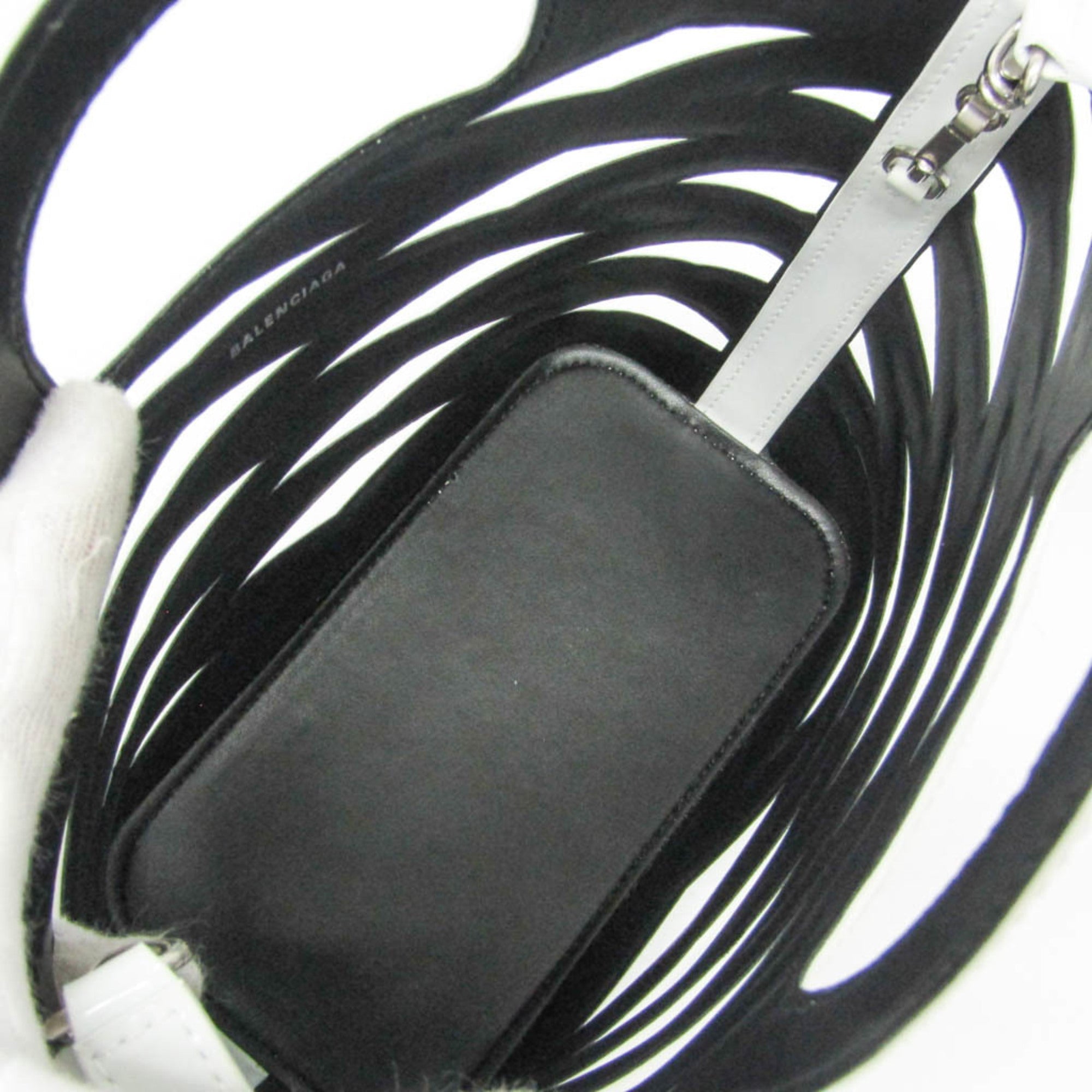 Balenciaga Neo Basket · Patent Leather