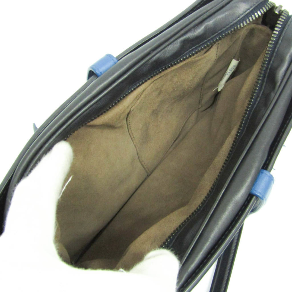 Bottega Veneta Intrecciato · Leather