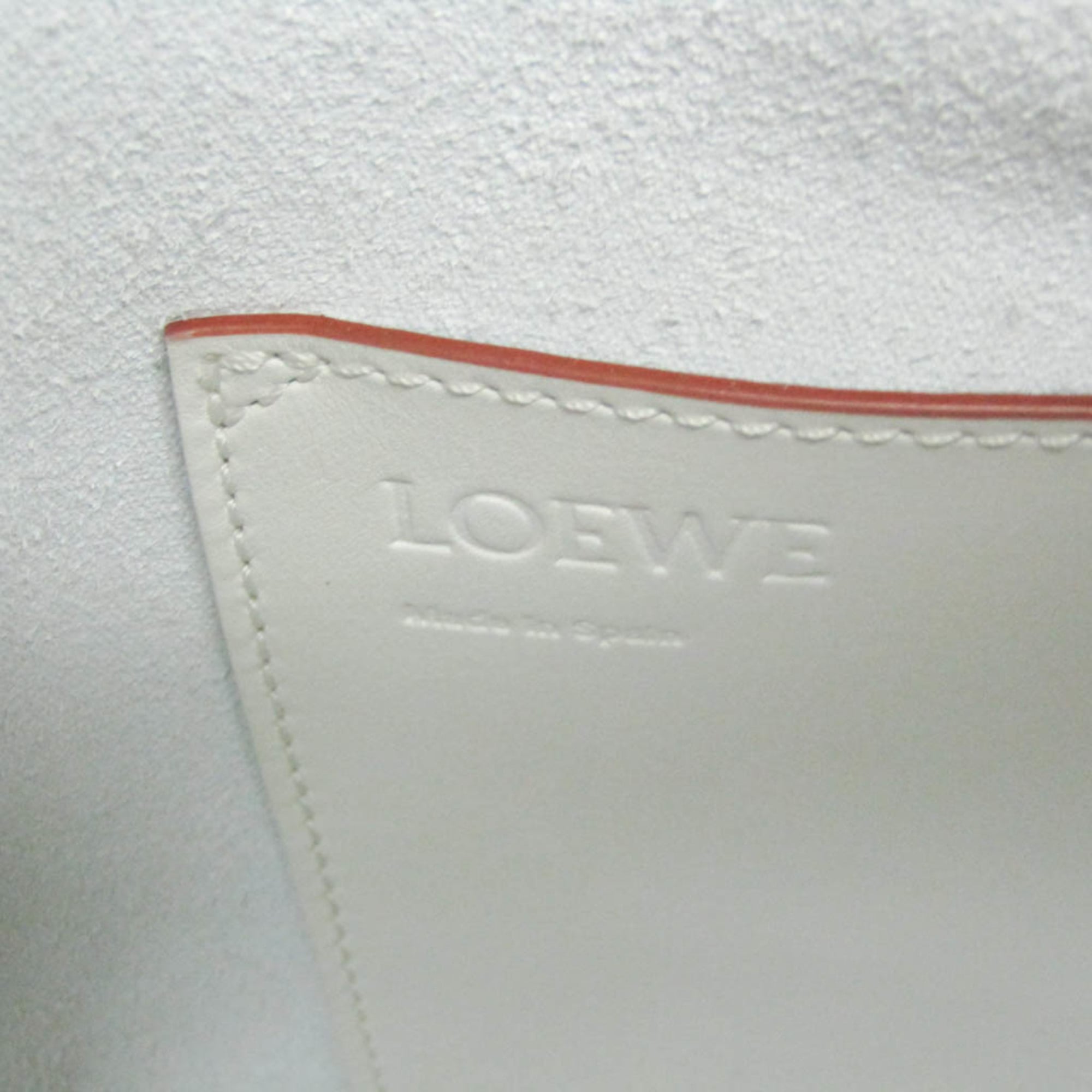 Loewe Balloon Medium · Leather