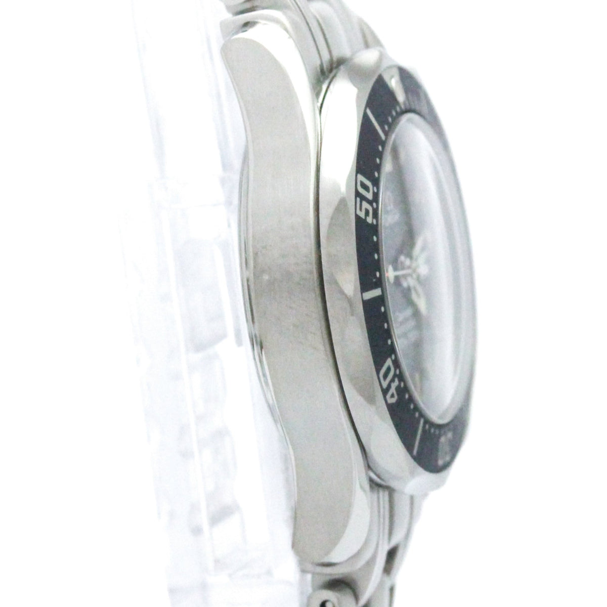 Omega Seamaster Professional 300M · Steel