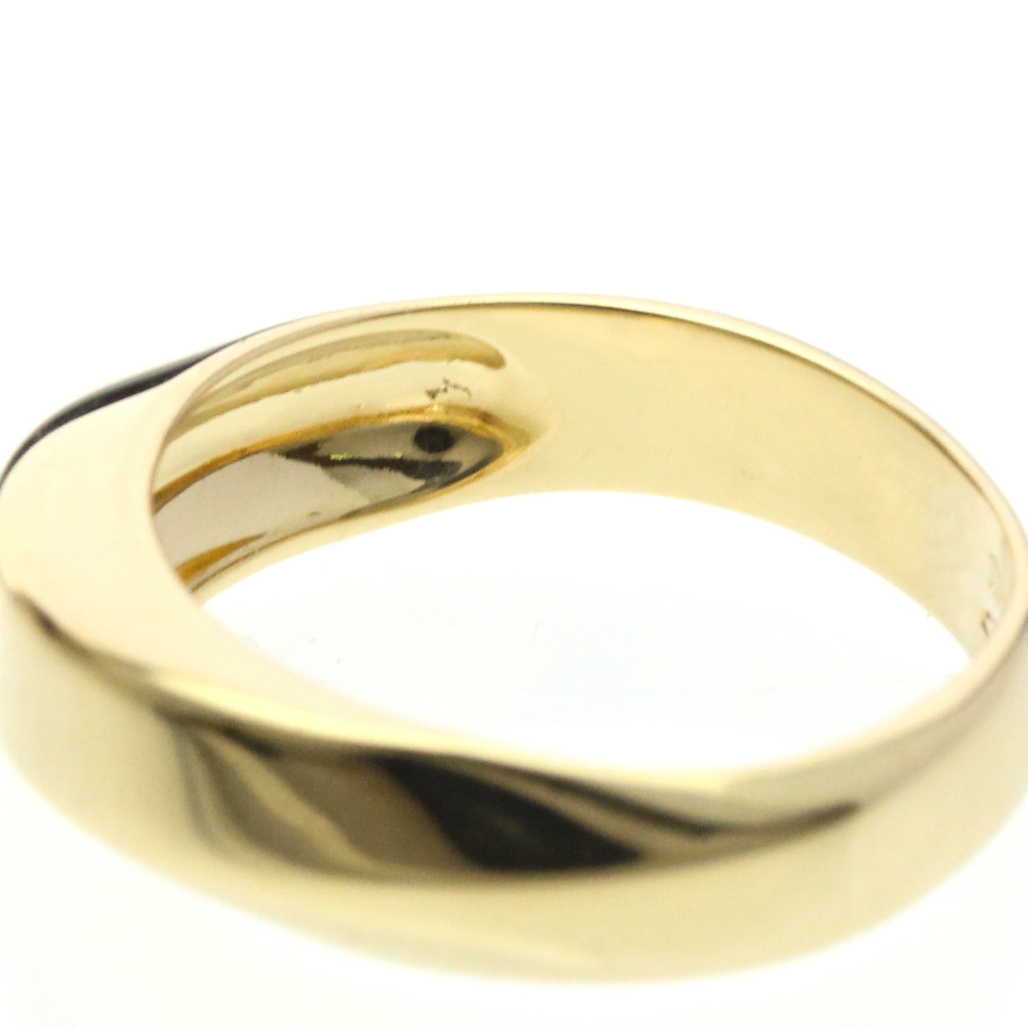 Tiffany Knife-Edge · 18K Yellow Gold
