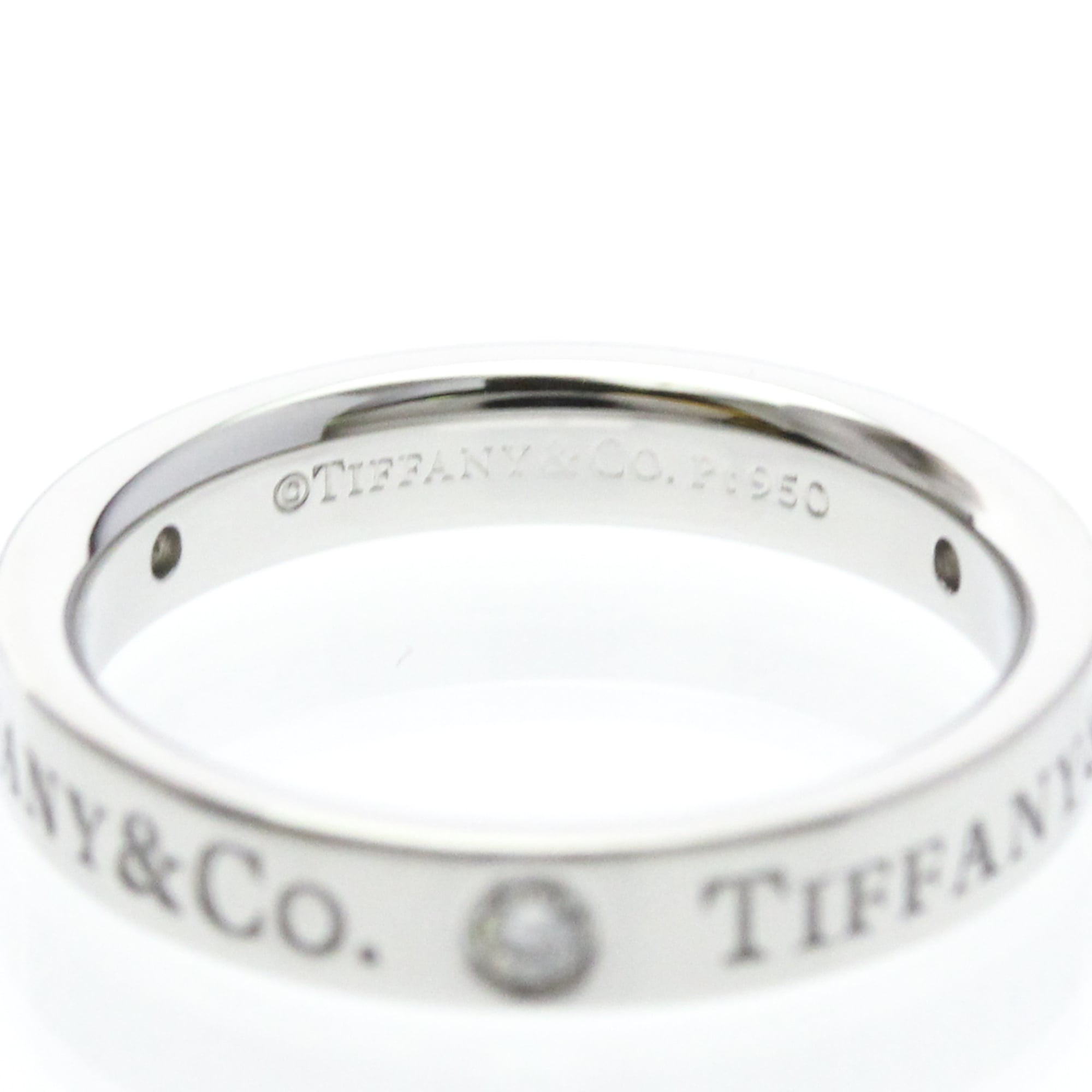 Tiffany Three Diamond · Platinum