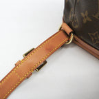 Louis Vuitton Montsouris MM · Monogram