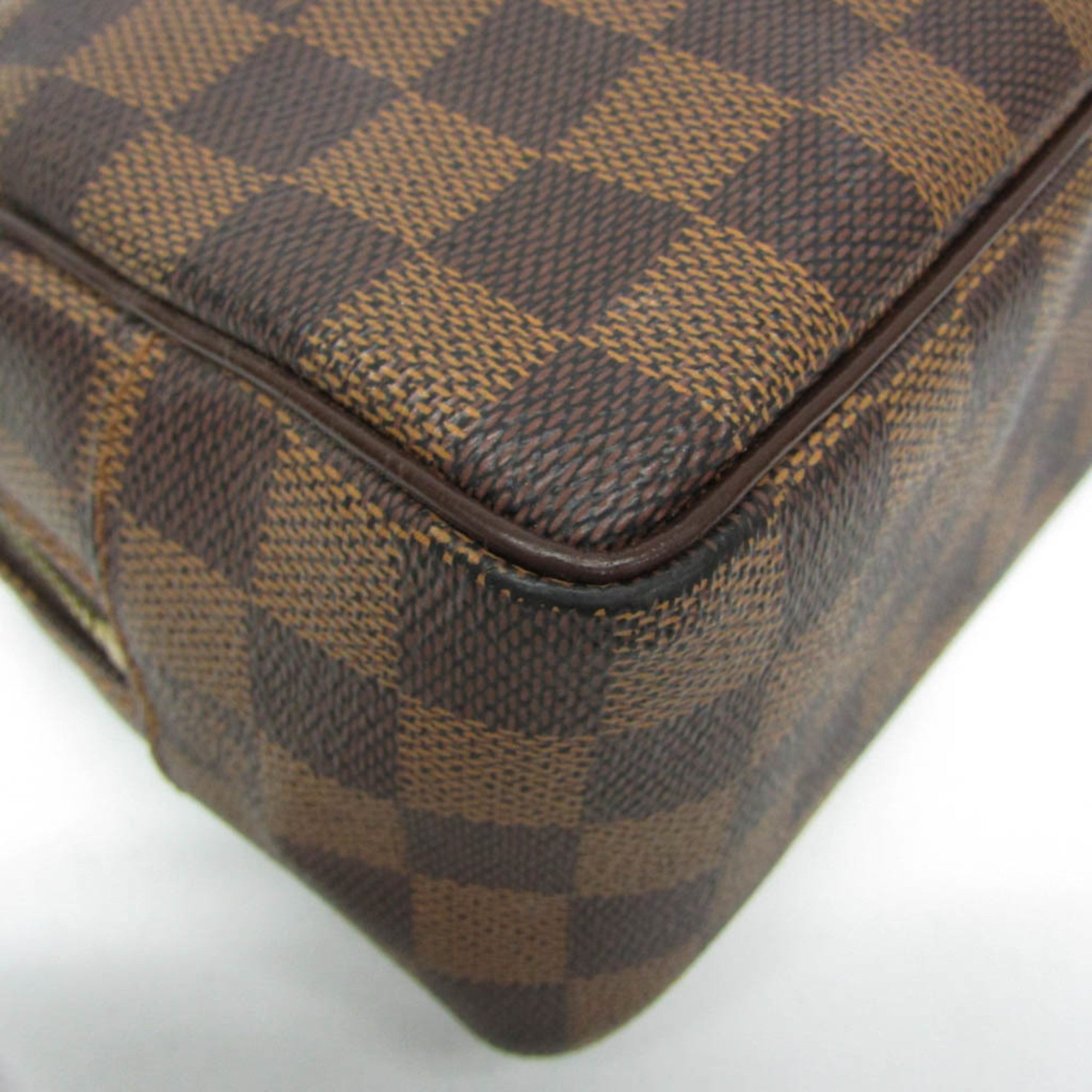 Louis Vuitton Damier · Toiletry Pouch