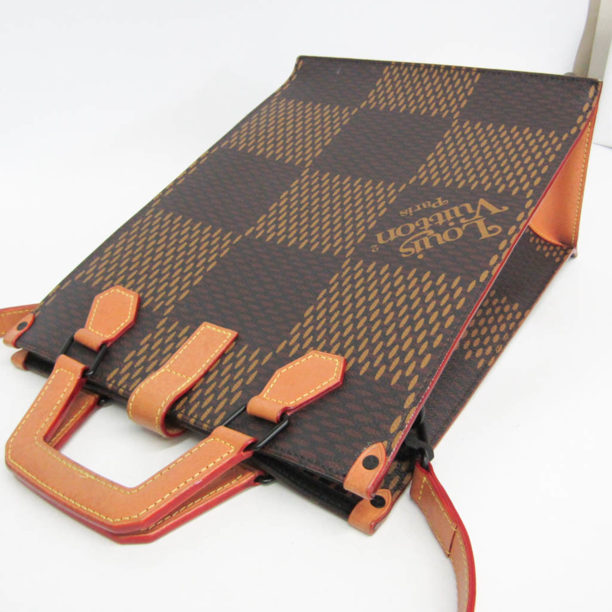 Louis Vuitton Abloh x NIGO · Damier Giant