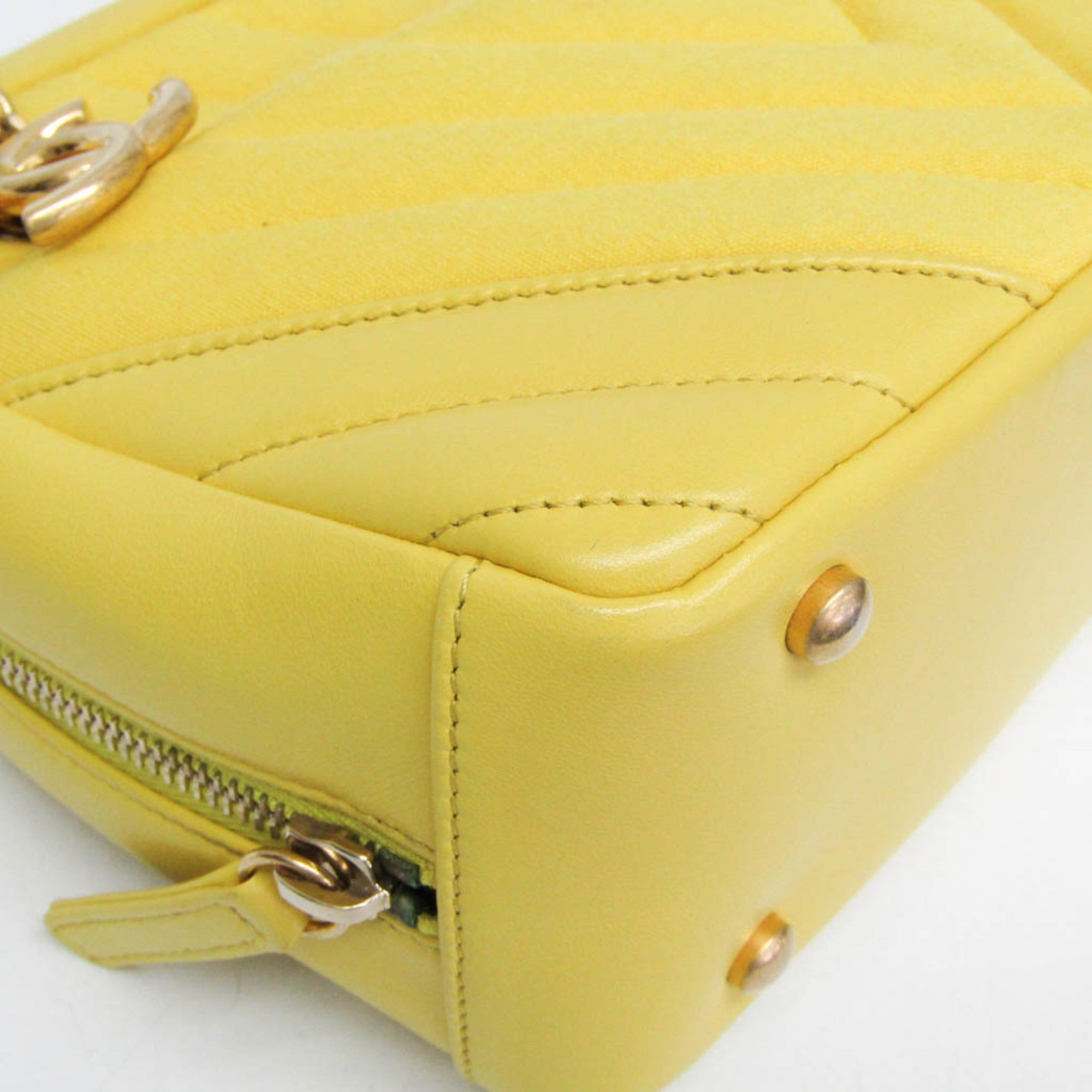 Chanel Chevron V-Stitch · Lamb Leather