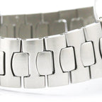 Omega Seamaster Professional 200M · Steel