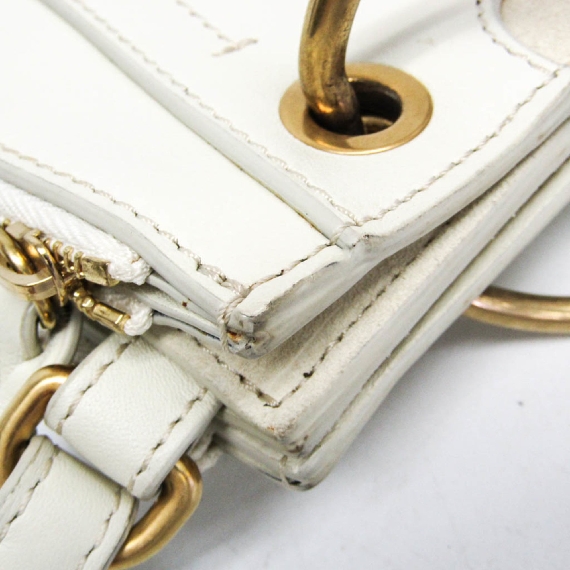 Chloé Roy · Leather & Suede