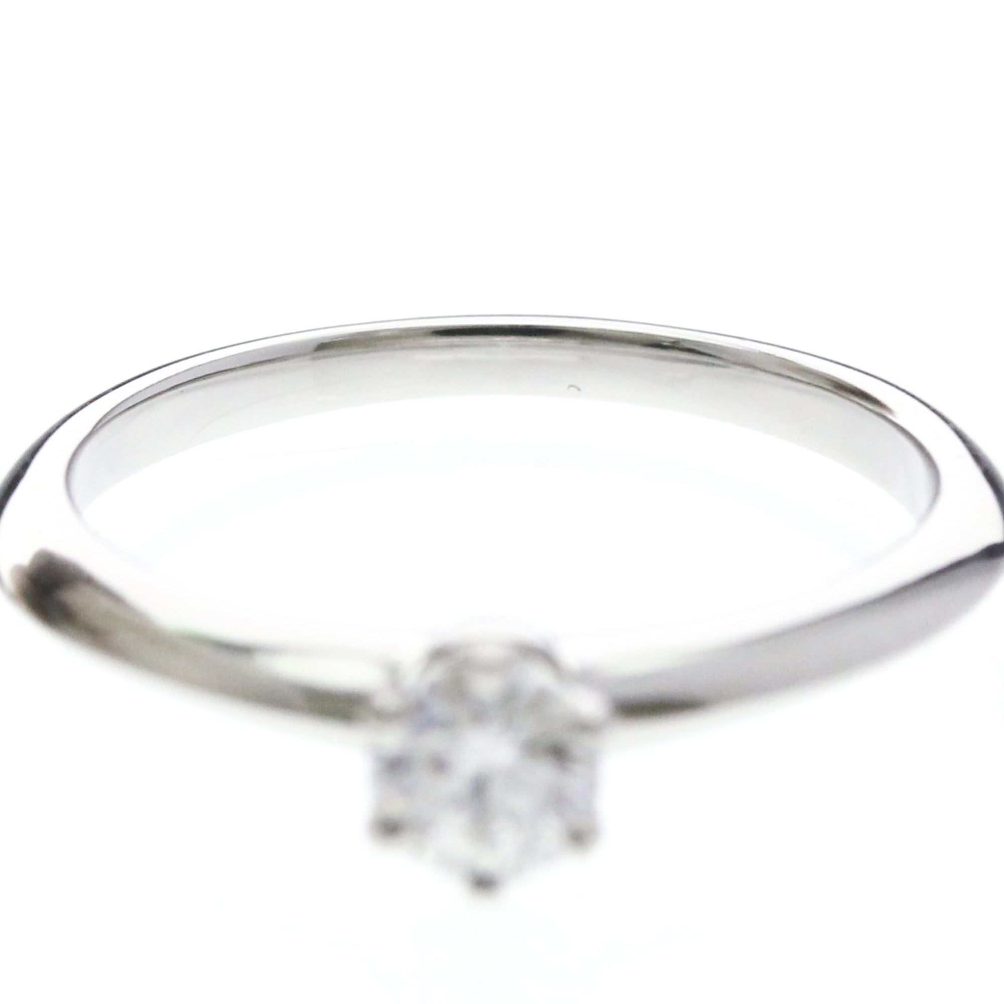 Tiffany Solitaire · Platinum · Diamond
