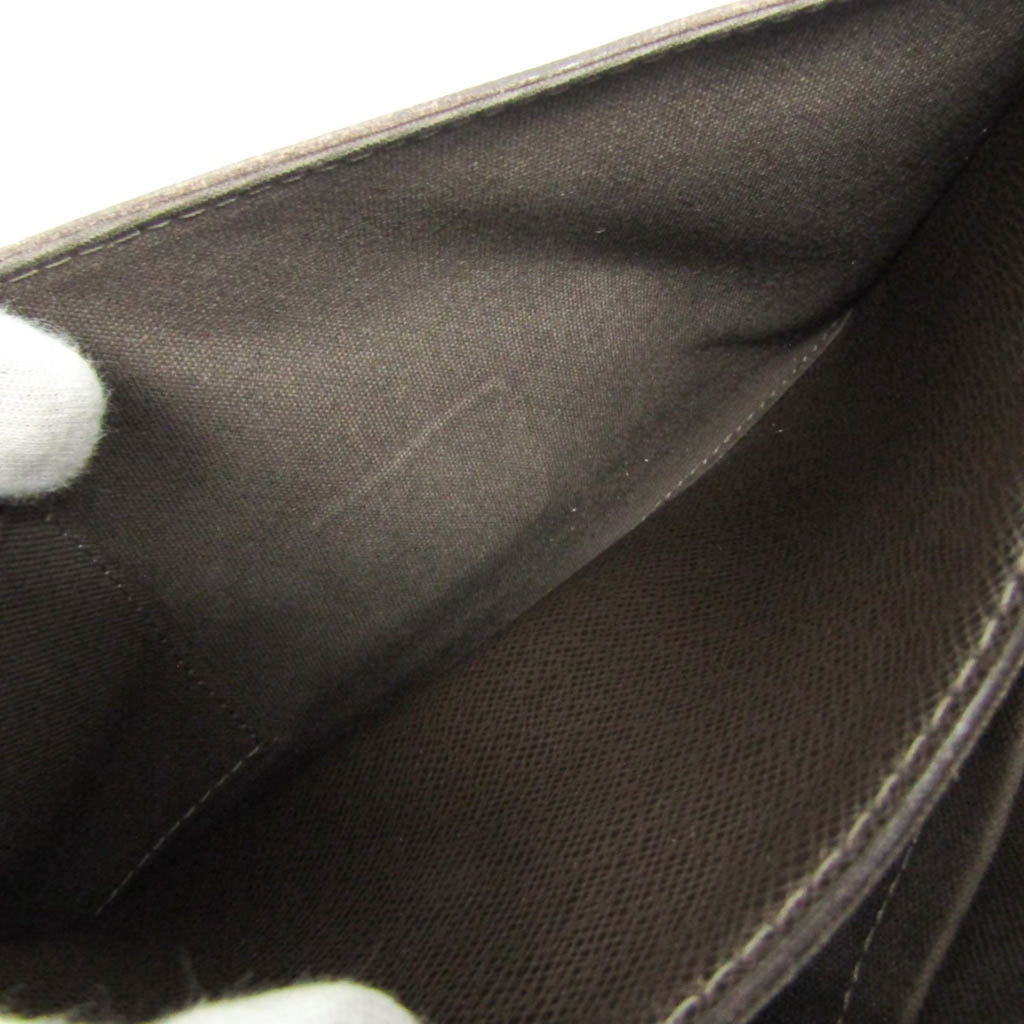 Louis Vuitton Veraia · Taiga Leather
