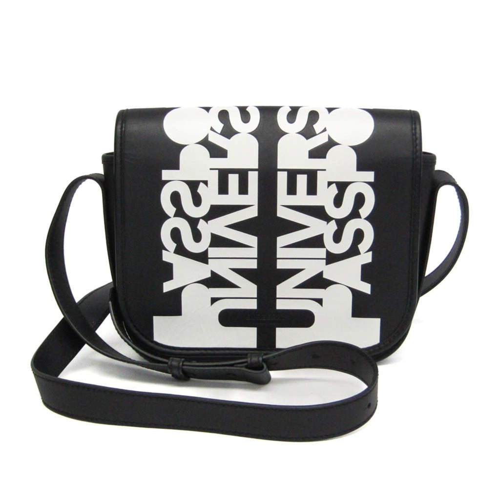 Burberry Universal Passport · Leather